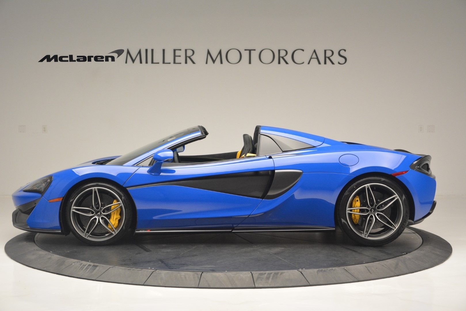 Used-2019-McLaren-570S-Spider-Convertible