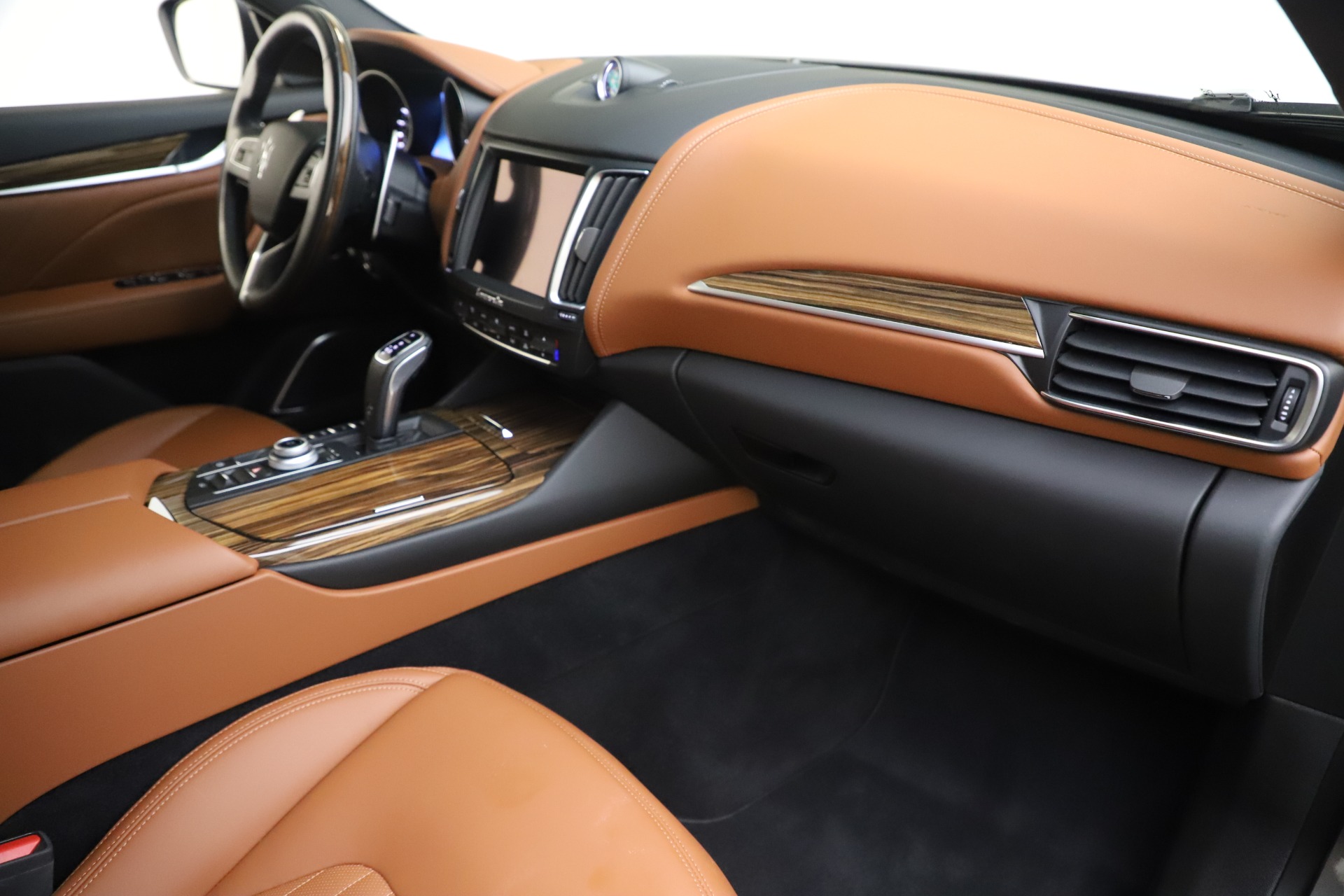 Used-2019-Maserati-Levante-Q4-GranLusso