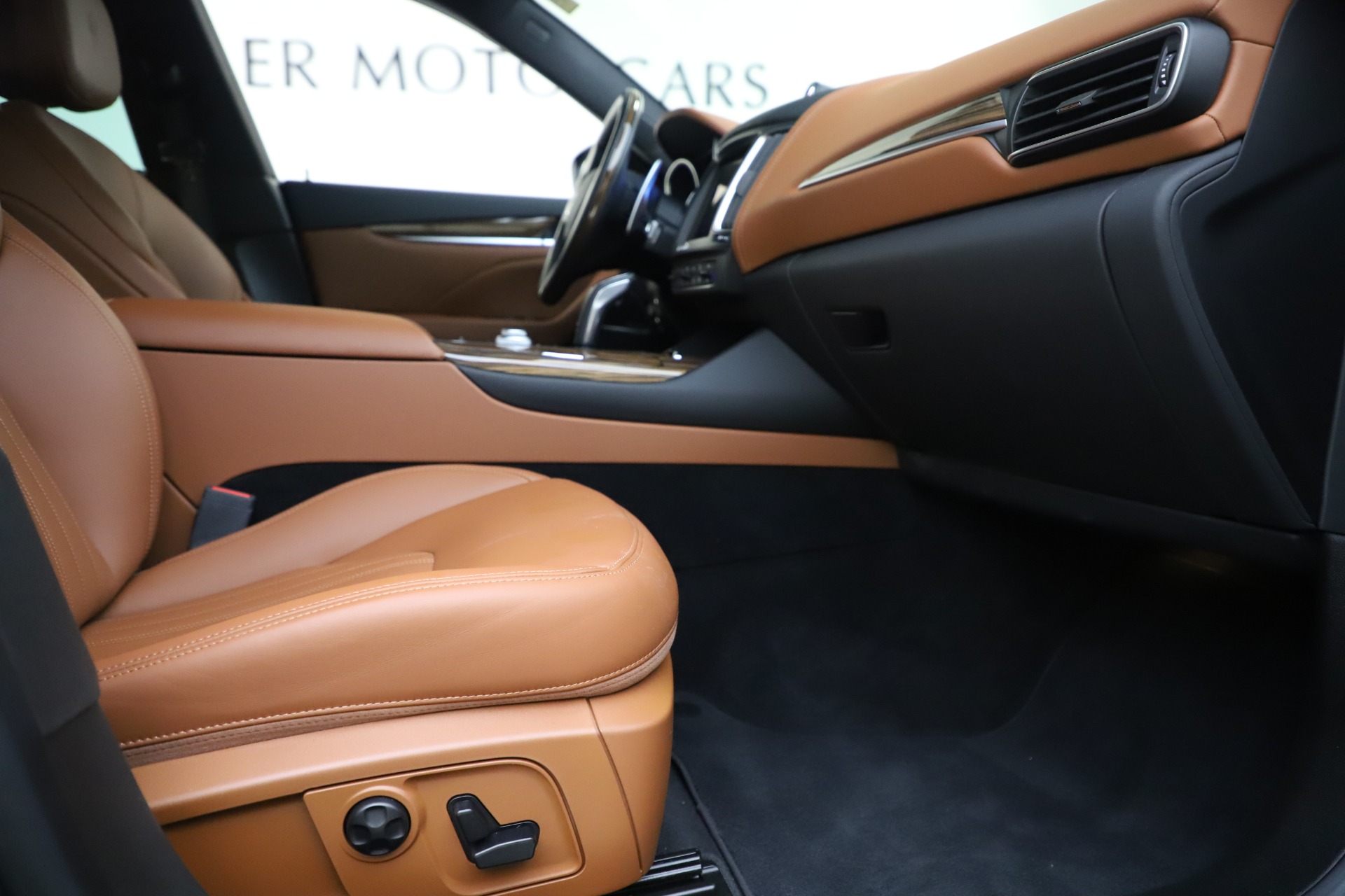 Used-2019-Maserati-Levante-Q4-GranLusso