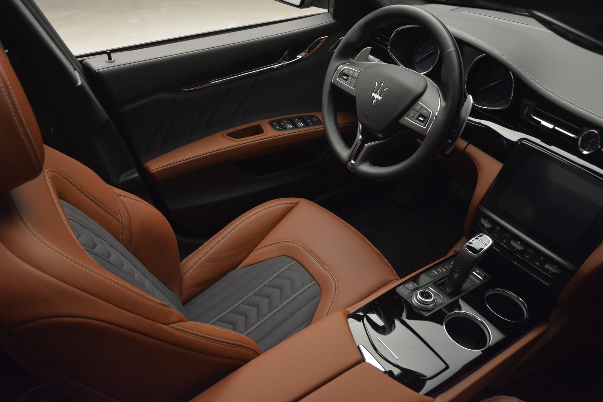 New-2019-Maserati-Quattroporte-S-Q4-GranLusso