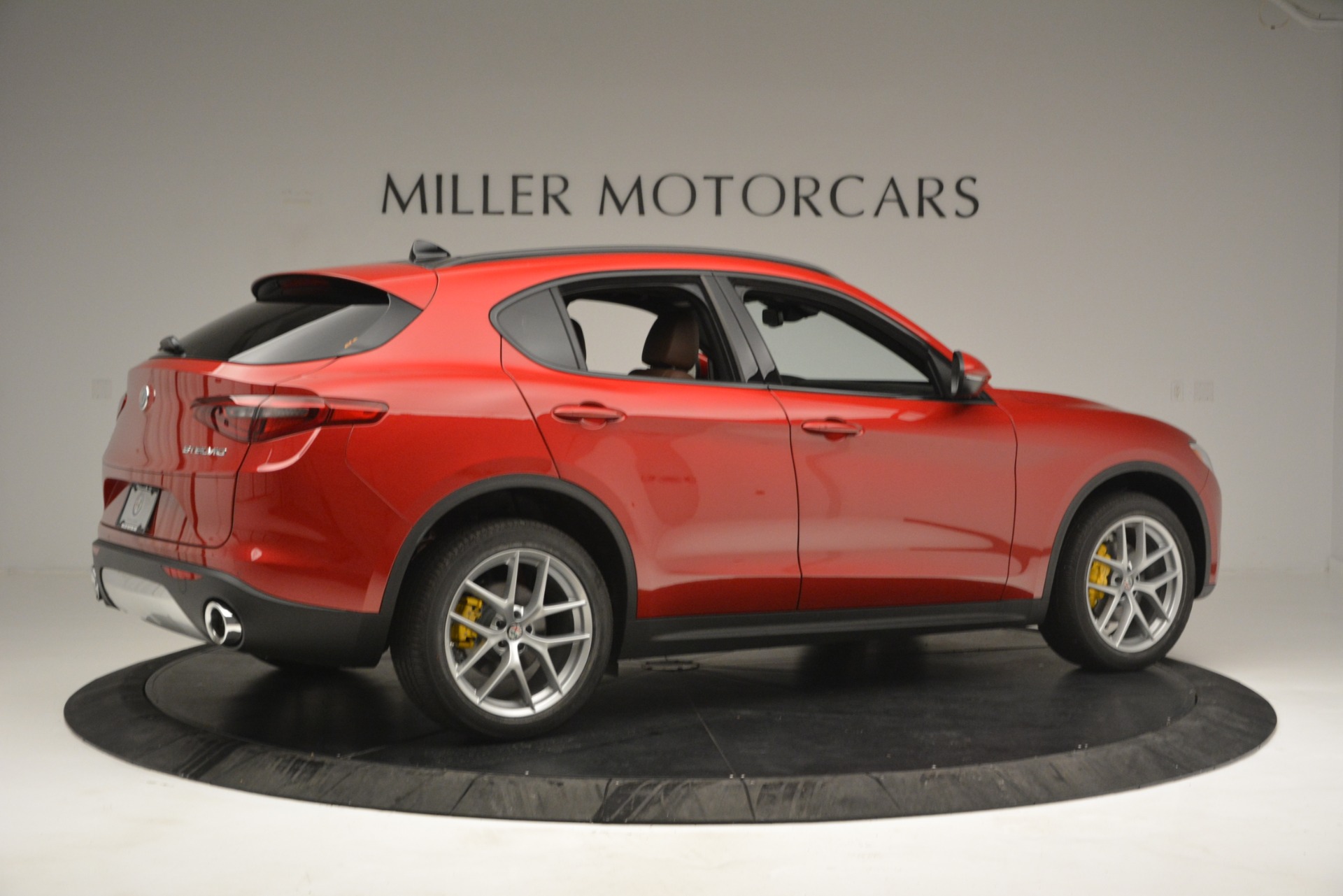 New-2018-Alfa-Romeo-Stelvio-Ti-Sport-Q4