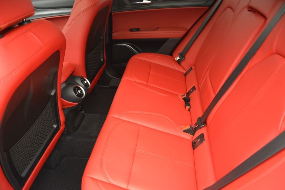 New-2019-Alfa-Romeo-Stelvio-Q4