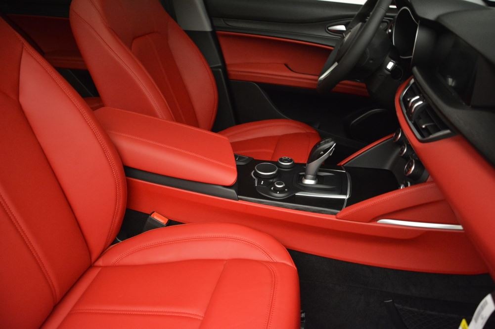 New-2019-Alfa-Romeo-Stelvio-Q4