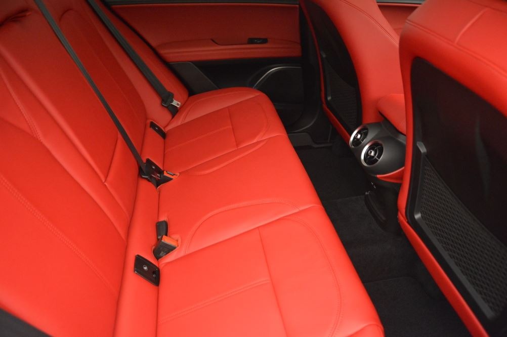 New-2019-Alfa-Romeo-Stelvio-Q4