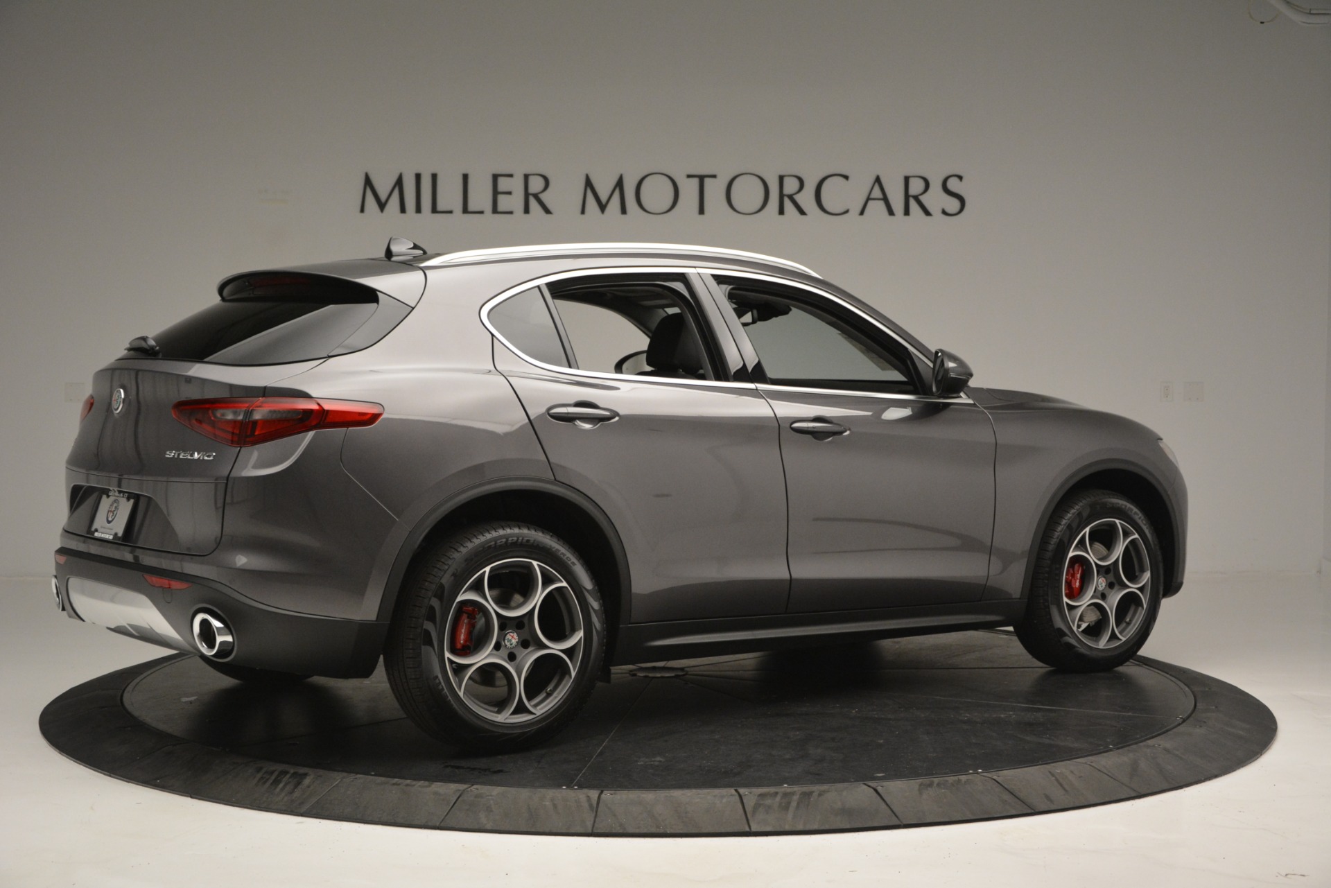 New-2019-Alfa-Romeo-Stelvio-Q4