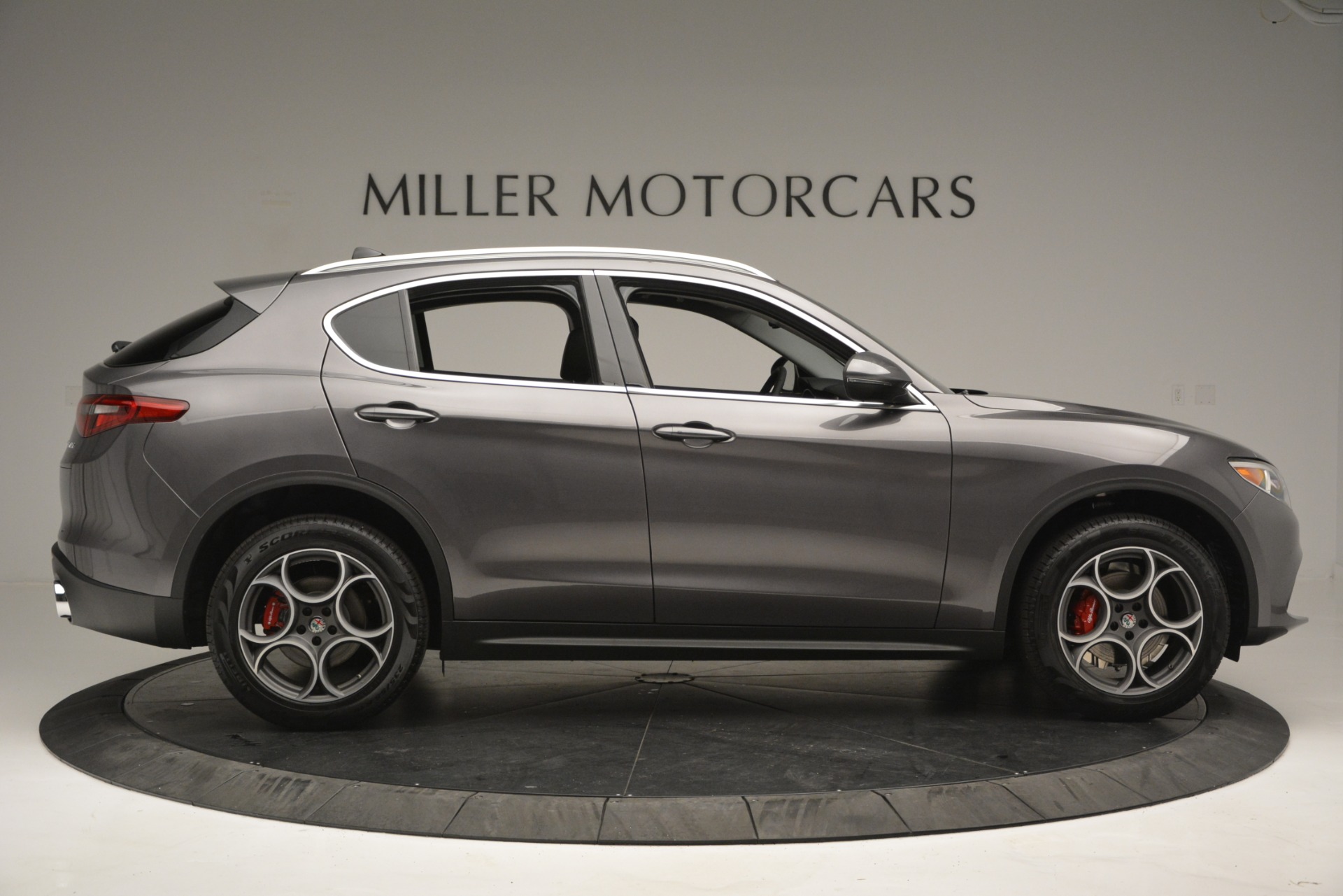 New-2019-Alfa-Romeo-Stelvio-Q4