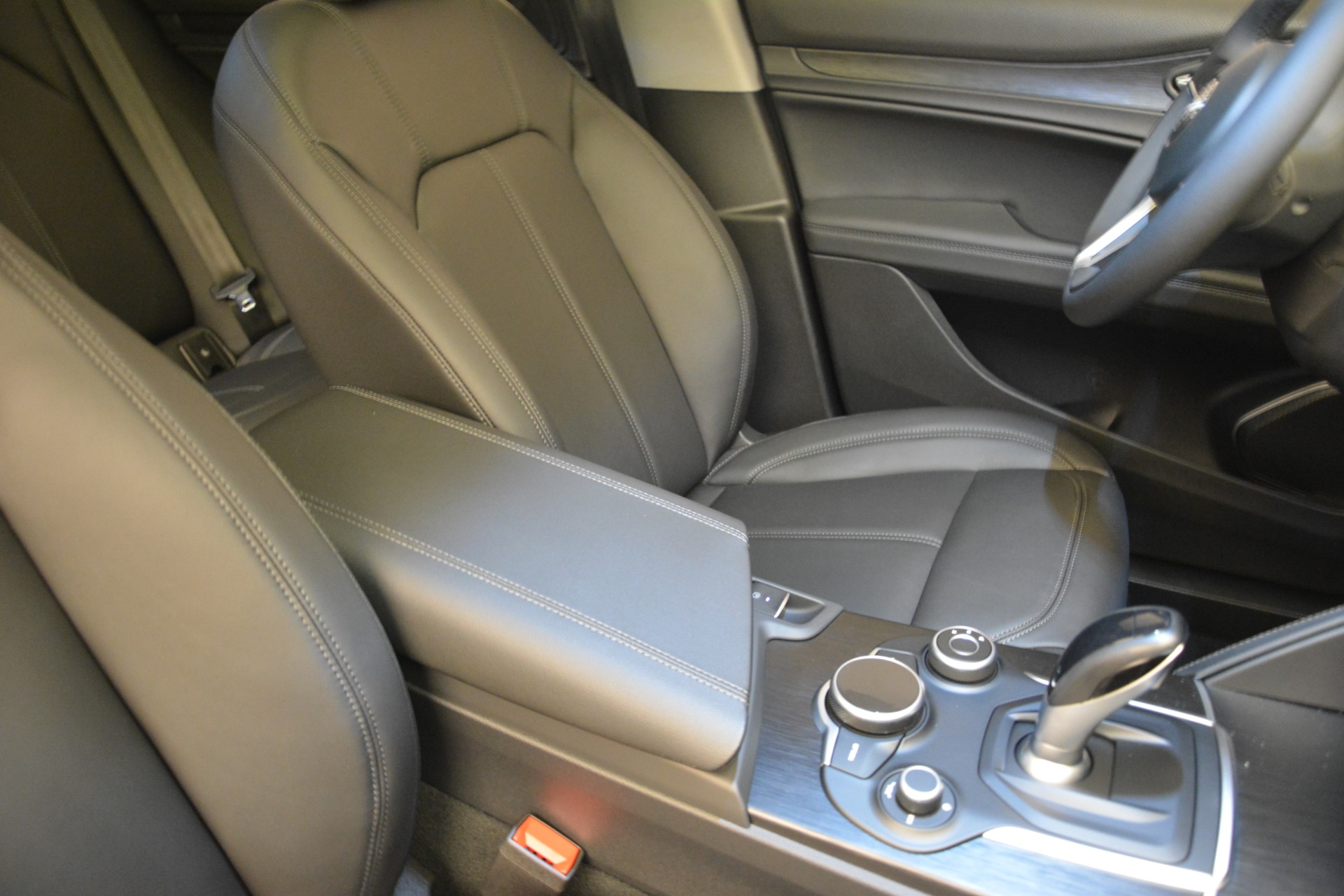 New-2019-Alfa-Romeo-Stelvio-Q4