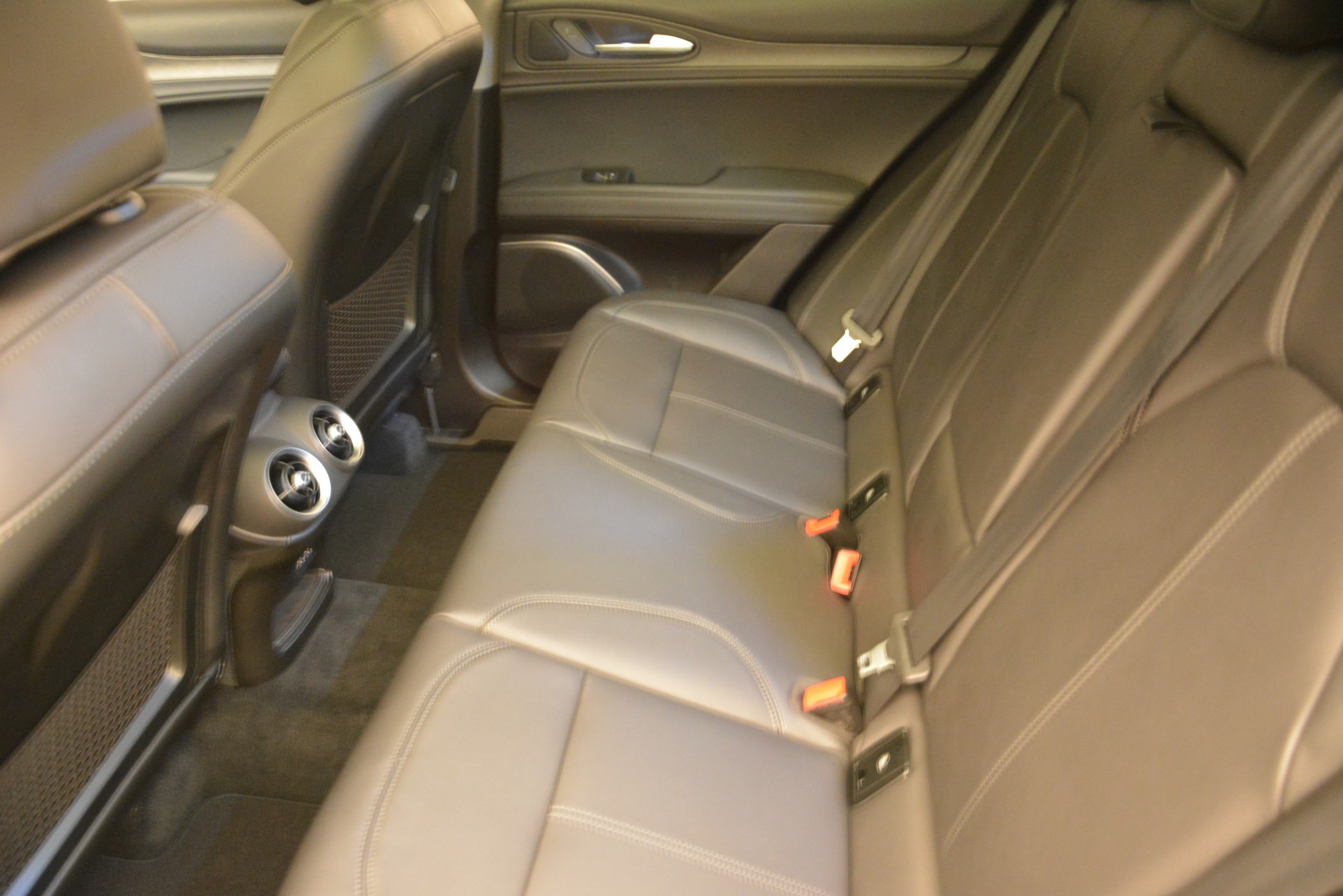 New-2019-Alfa-Romeo-Stelvio-Q4