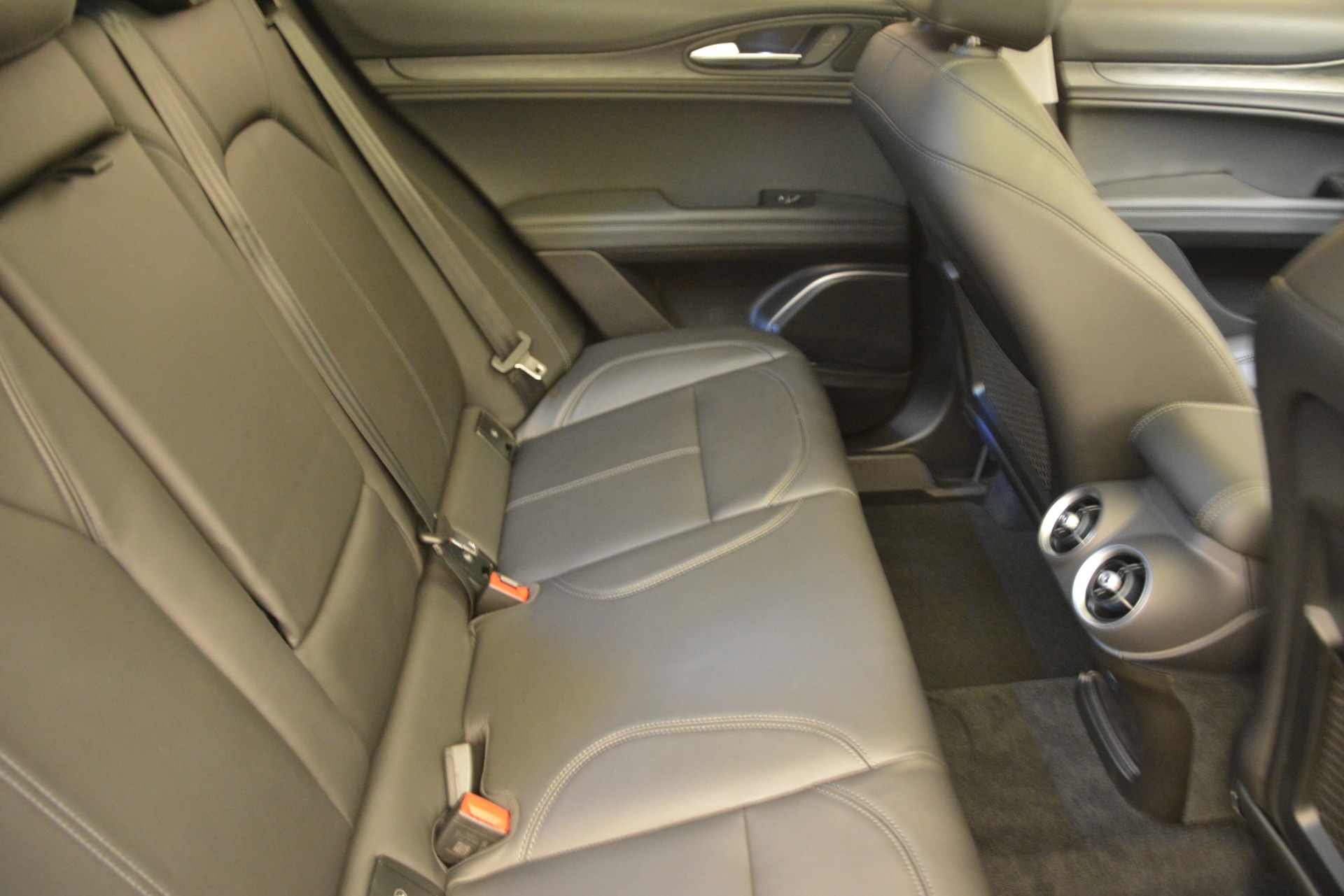 New-2019-Alfa-Romeo-Stelvio-Q4