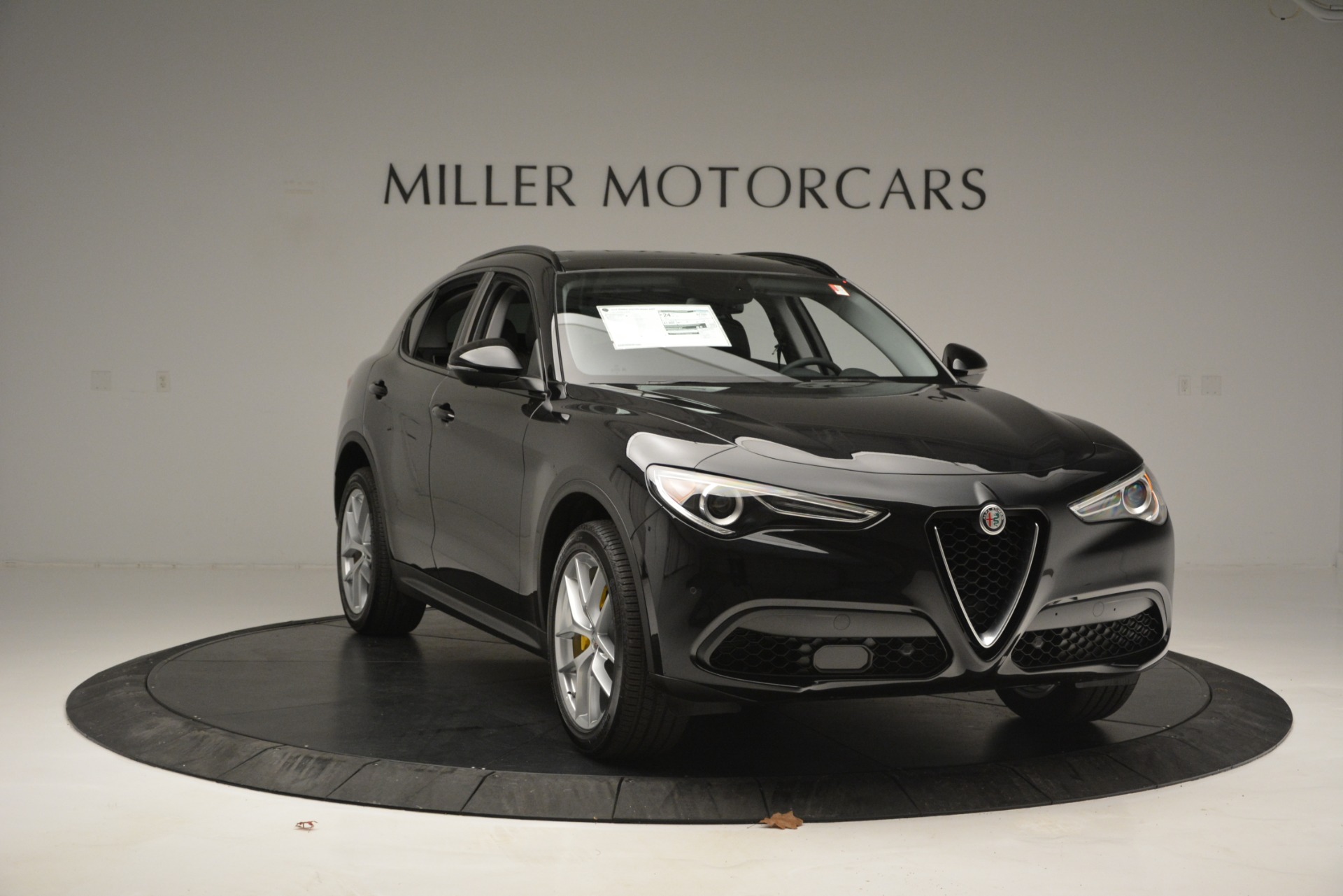 New-2019-Alfa-Romeo-Stelvio-Q4