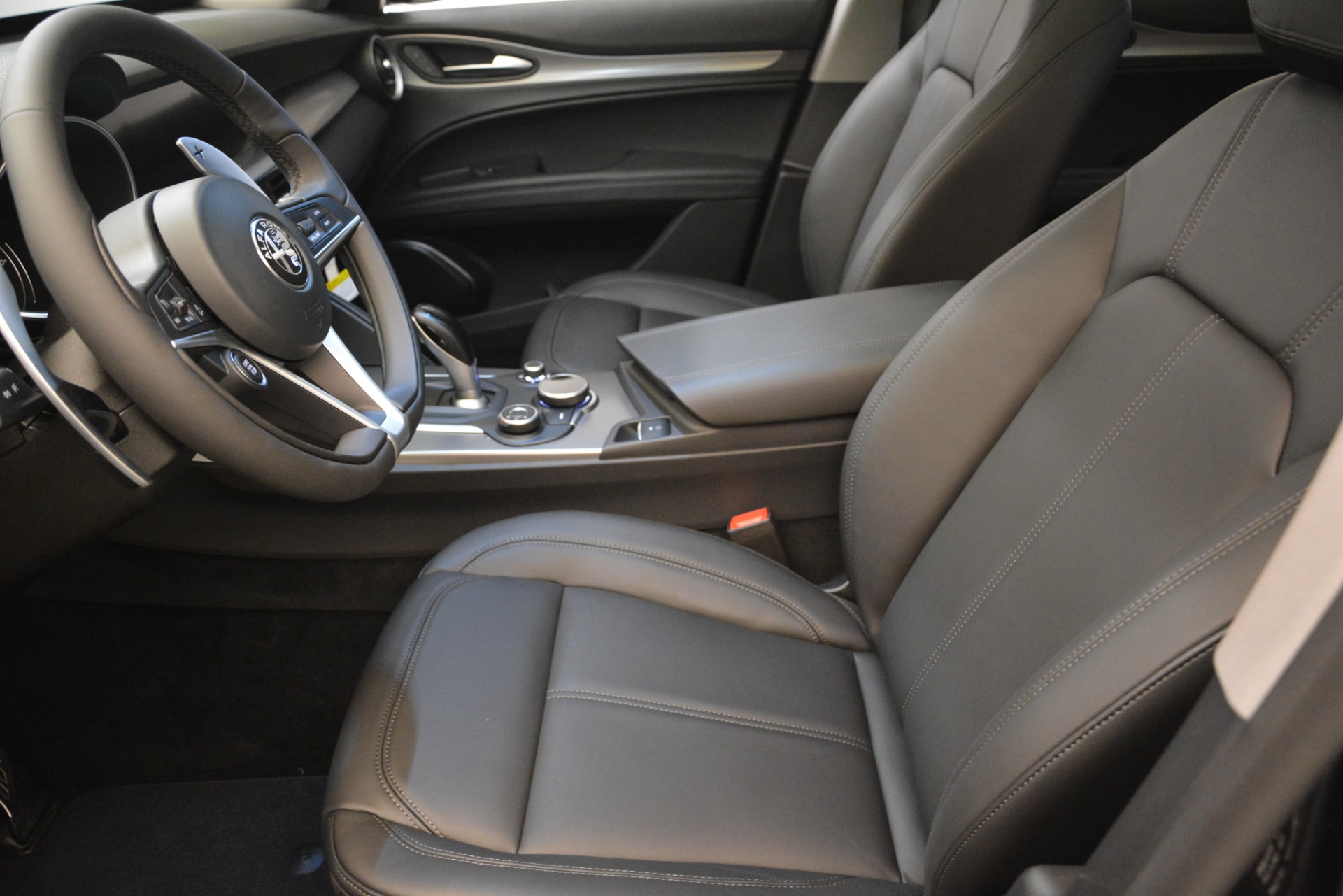 New-2019-Alfa-Romeo-Stelvio-Q4