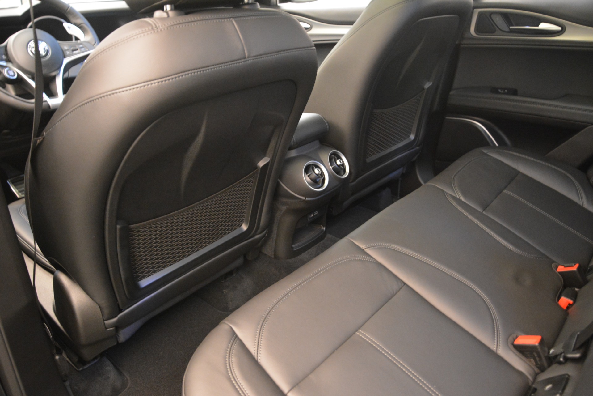 New-2019-Alfa-Romeo-Stelvio-Q4