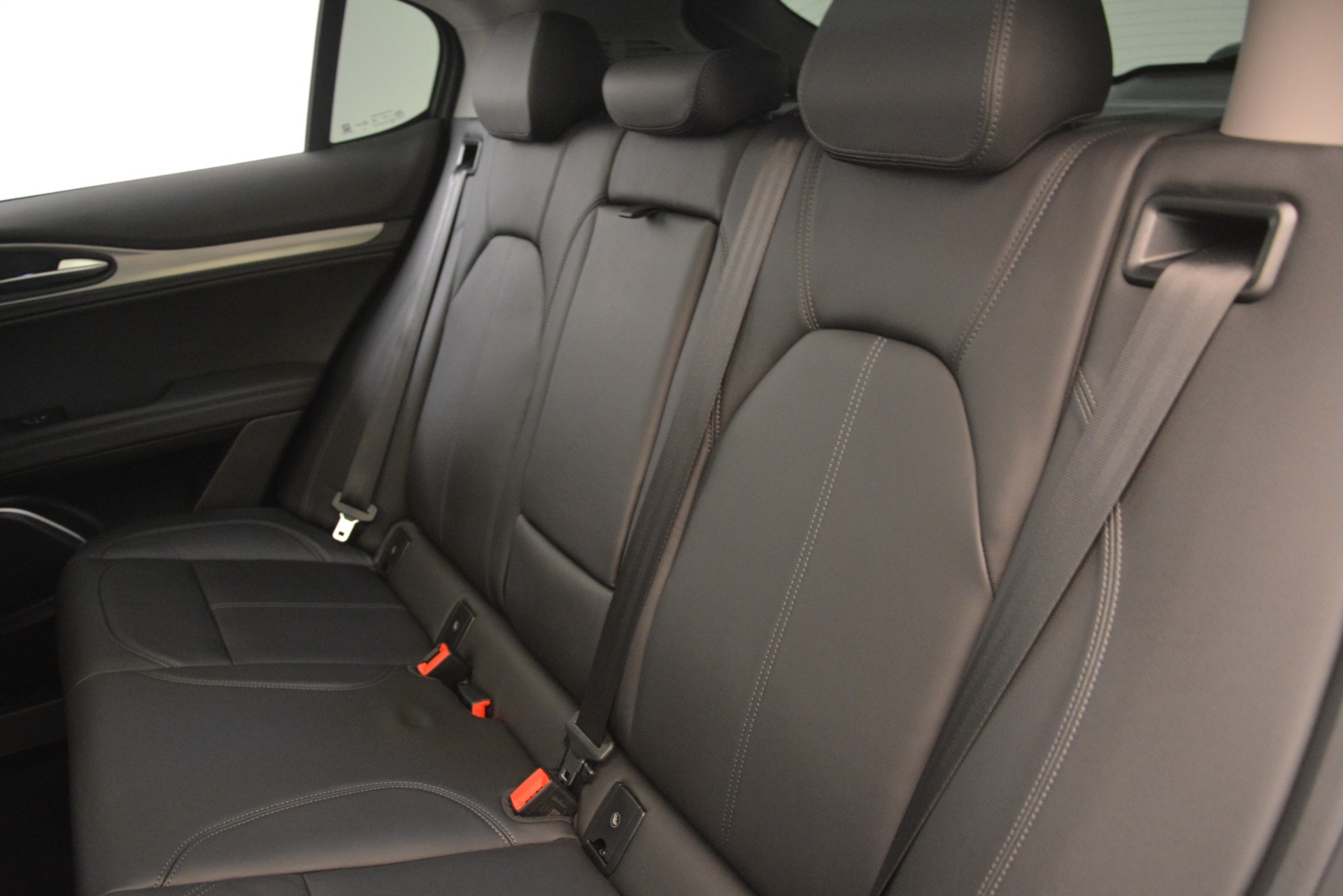 New-2019-Alfa-Romeo-Stelvio-Q4