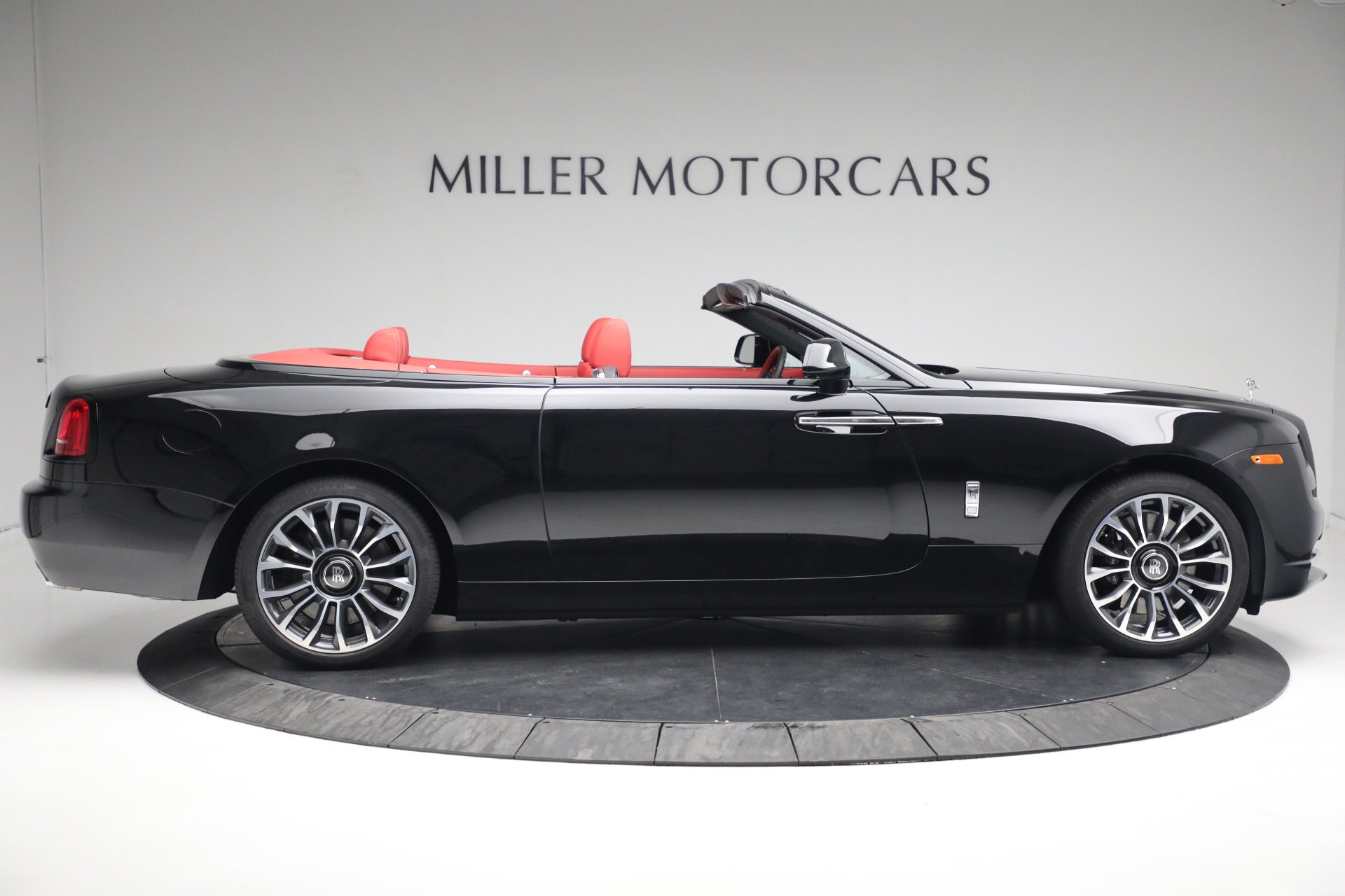 Used-2019-Rolls-Royce-Dawn