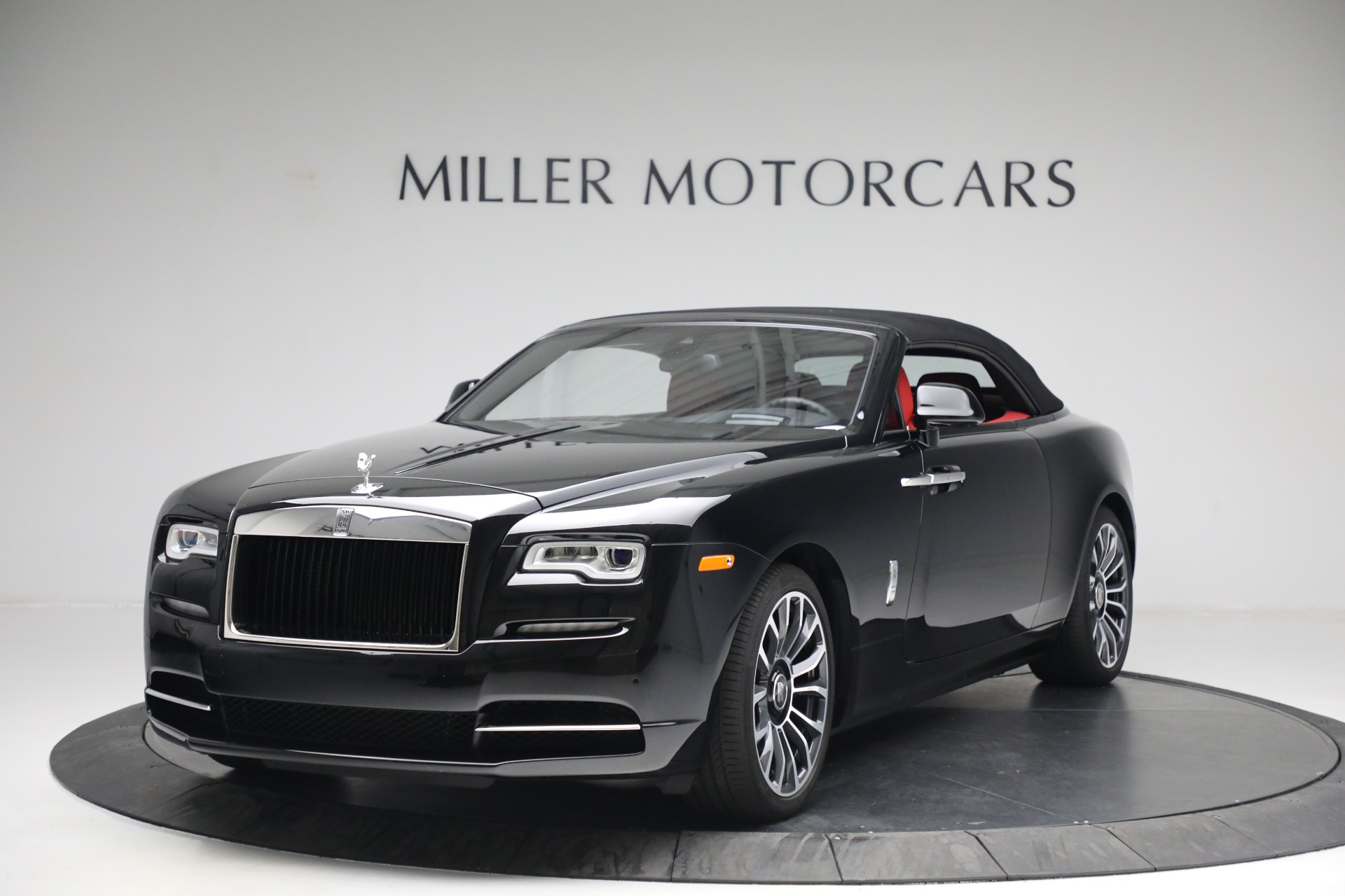 Used-2019-Rolls-Royce-Dawn
