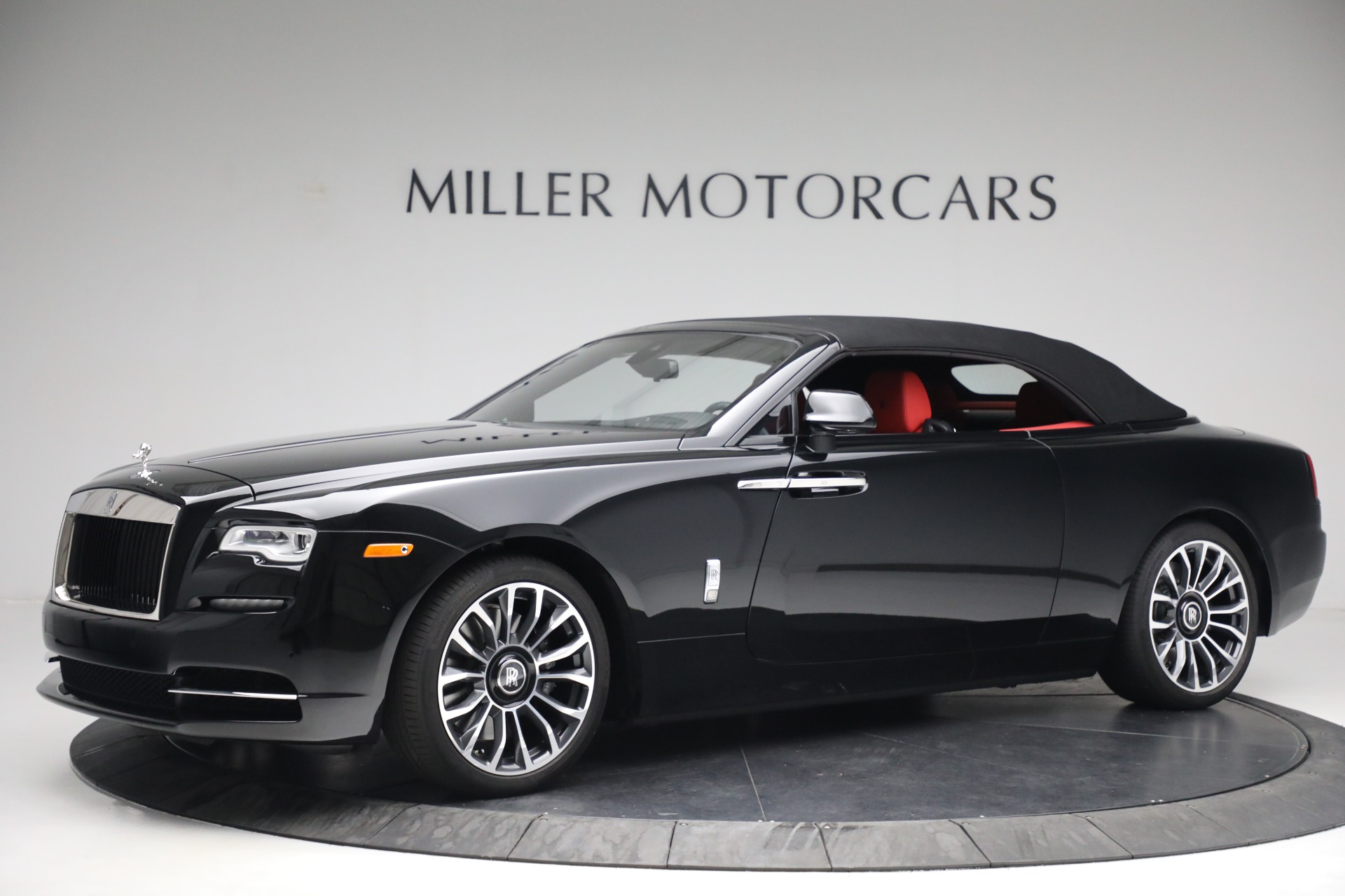 Used-2019-Rolls-Royce-Dawn