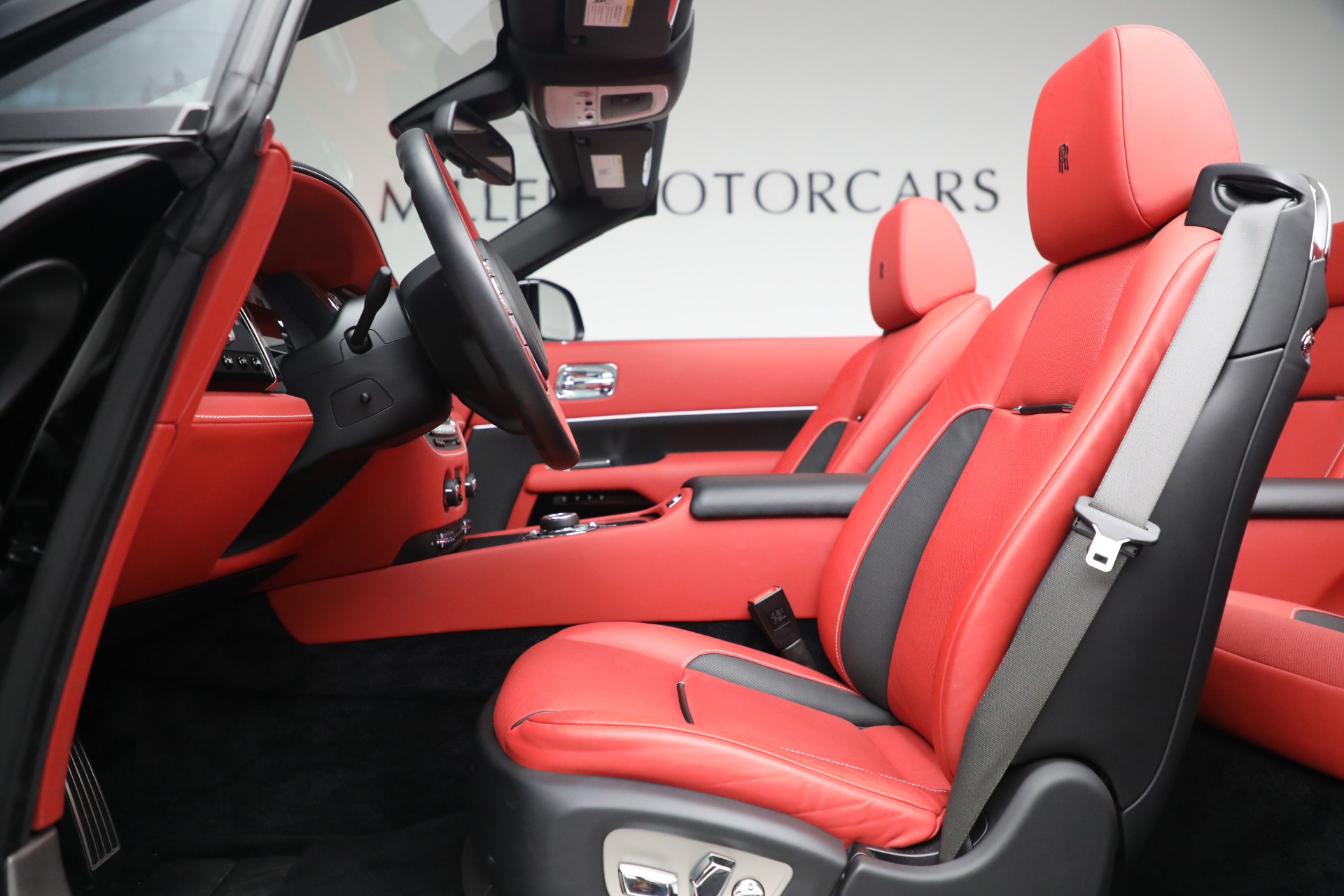 Used-2019-Rolls-Royce-Dawn