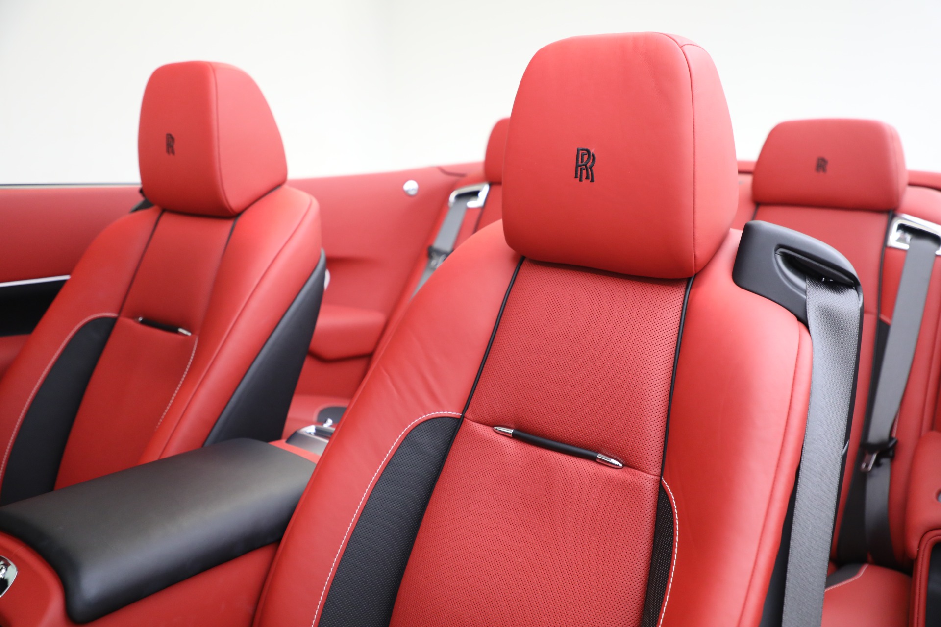 Used-2019-Rolls-Royce-Dawn