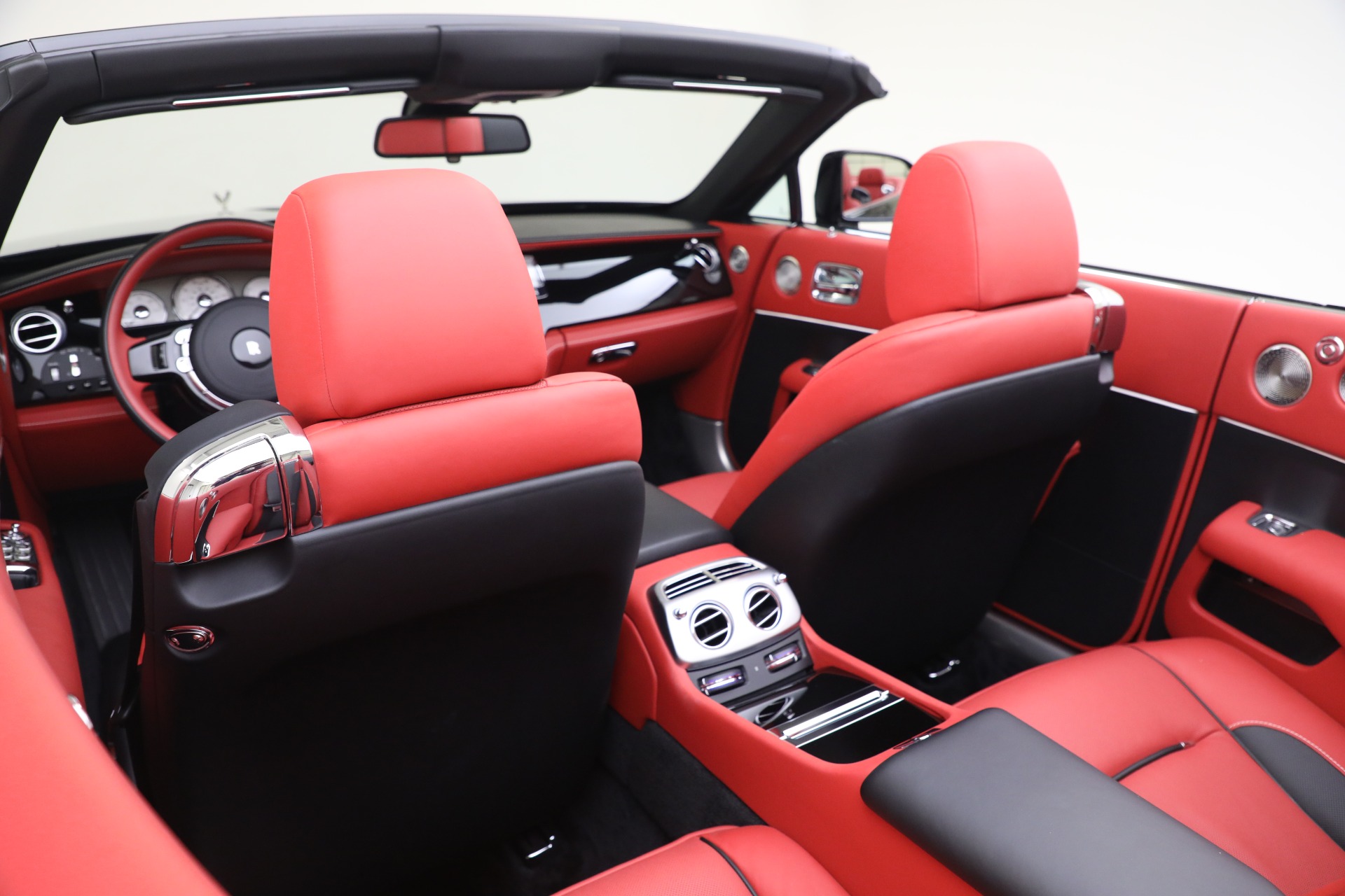 Used-2019-Rolls-Royce-Dawn