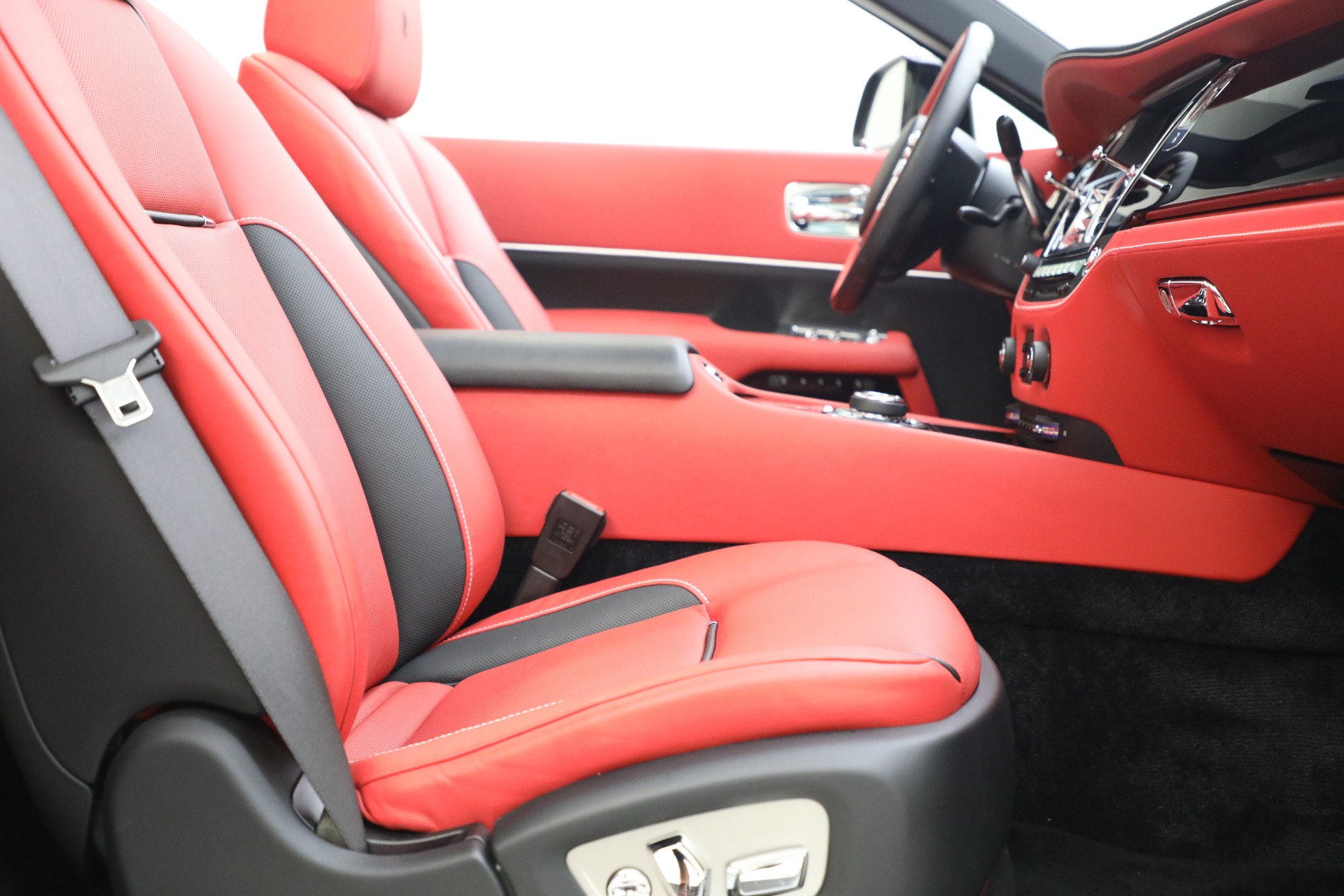 Used-2019-Rolls-Royce-Dawn