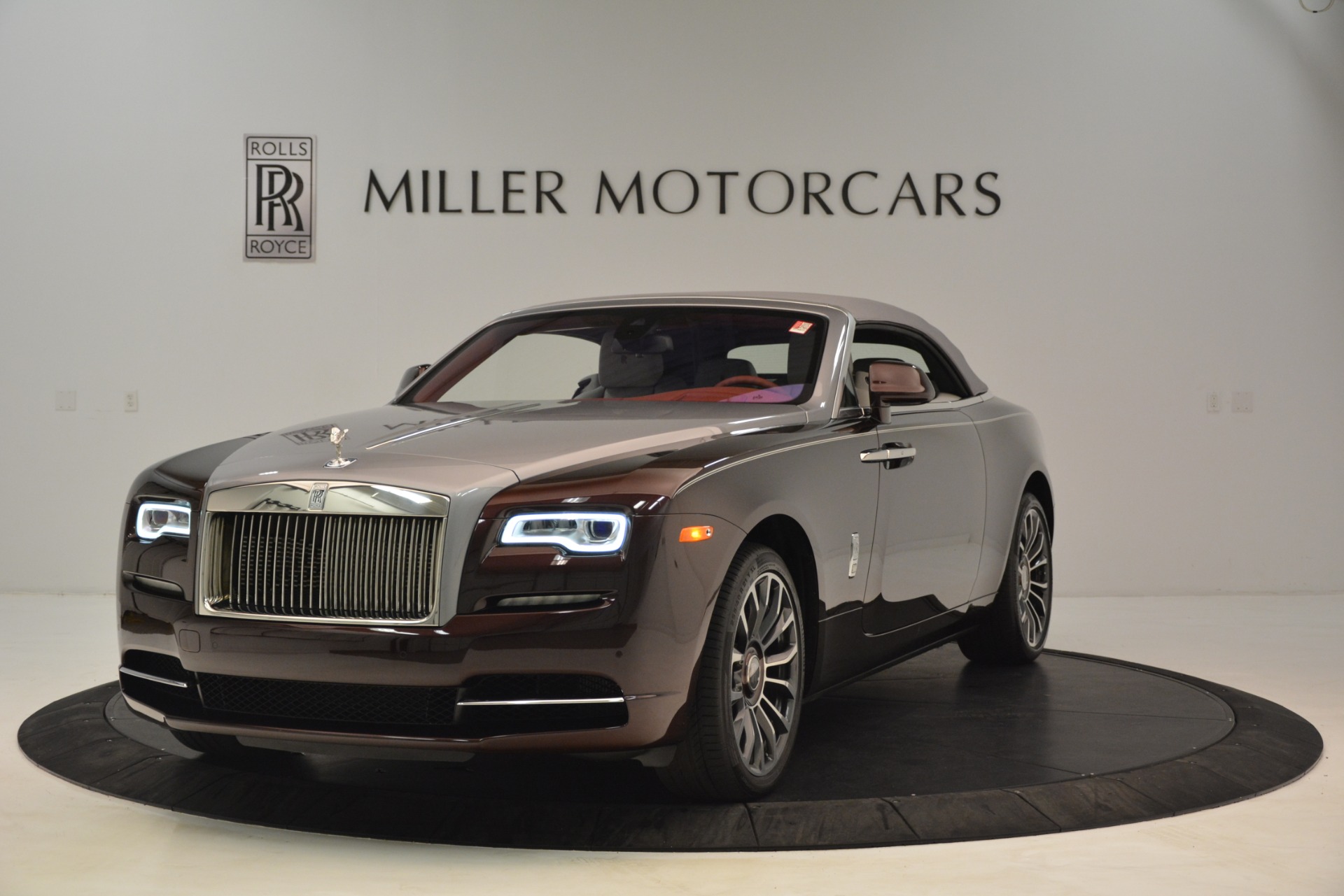 New-2019-Rolls-Royce-Dawn