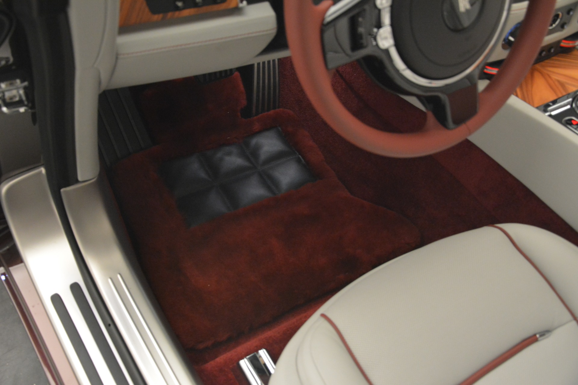 New-2019-Rolls-Royce-Dawn