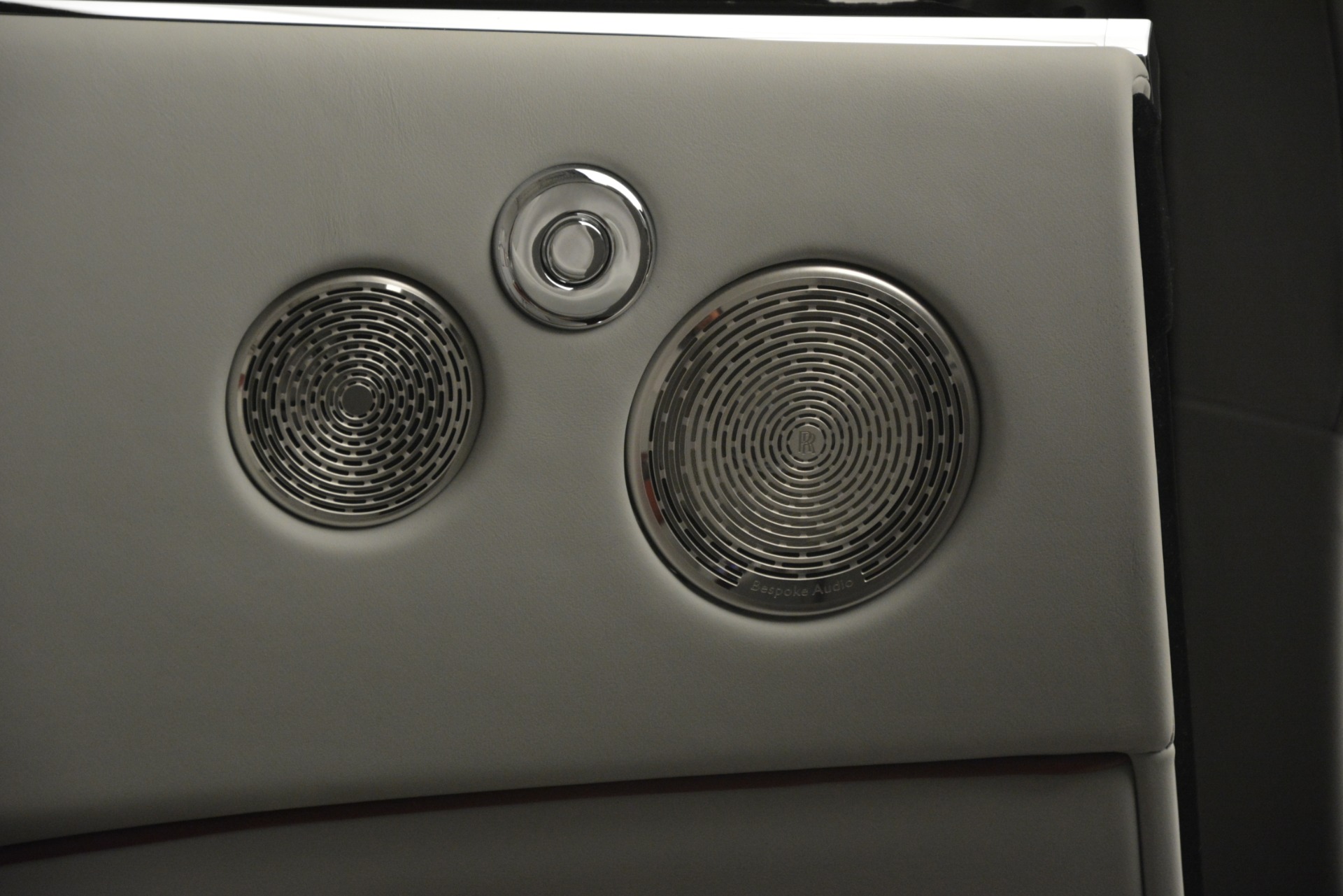 New-2019-Rolls-Royce-Dawn