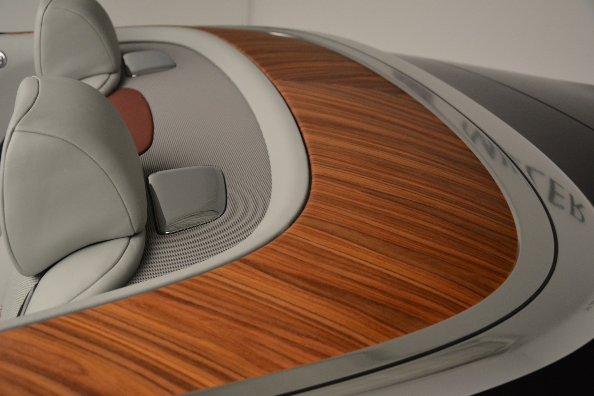 New-2019-Rolls-Royce-Dawn