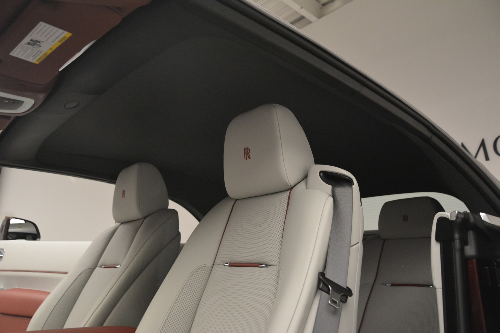 New-2019-Rolls-Royce-Dawn