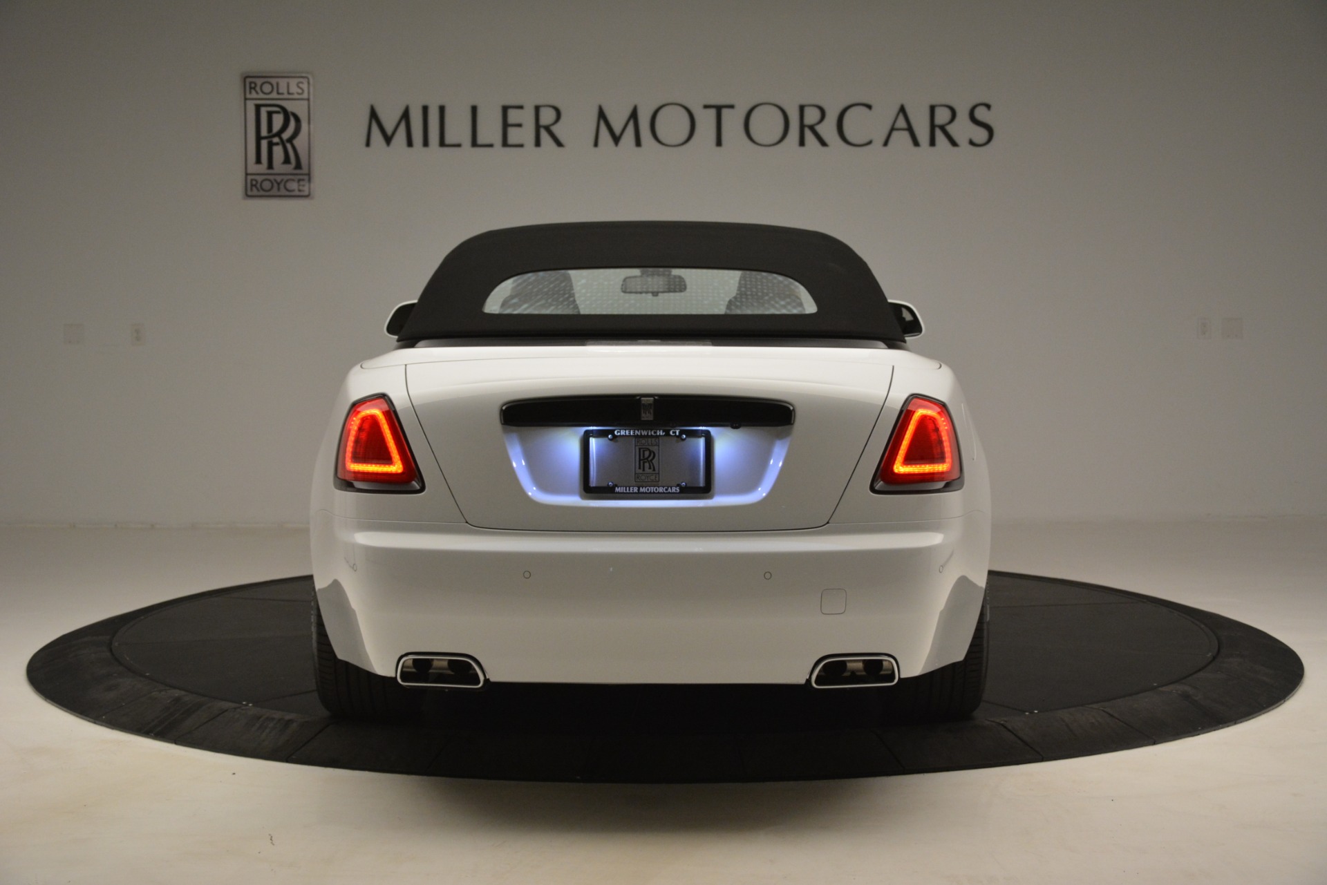 Used-2019-Rolls-Royce-Dawn