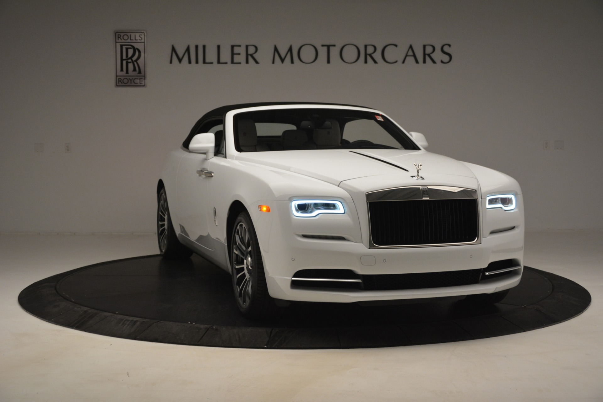 Used-2019-Rolls-Royce-Dawn