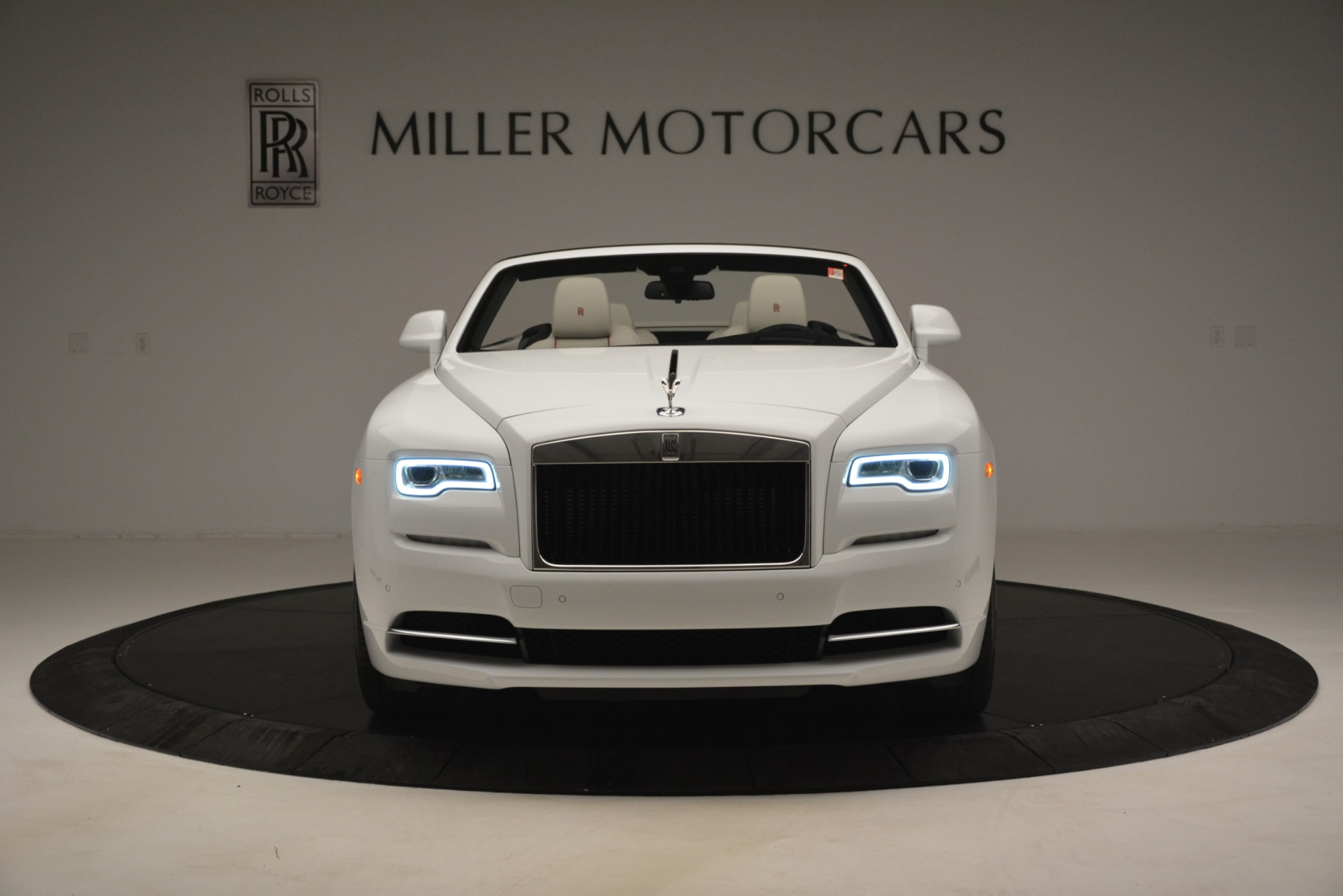 Used-2019-Rolls-Royce-Dawn