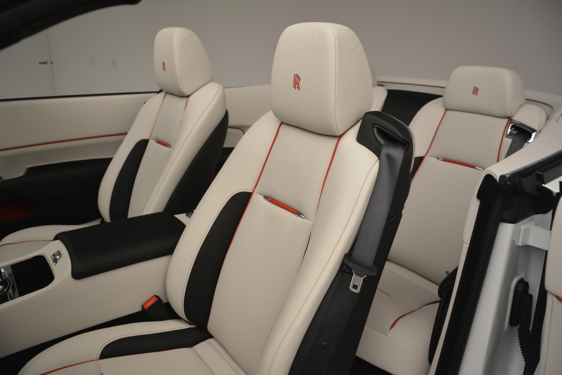 Used-2019-Rolls-Royce-Dawn