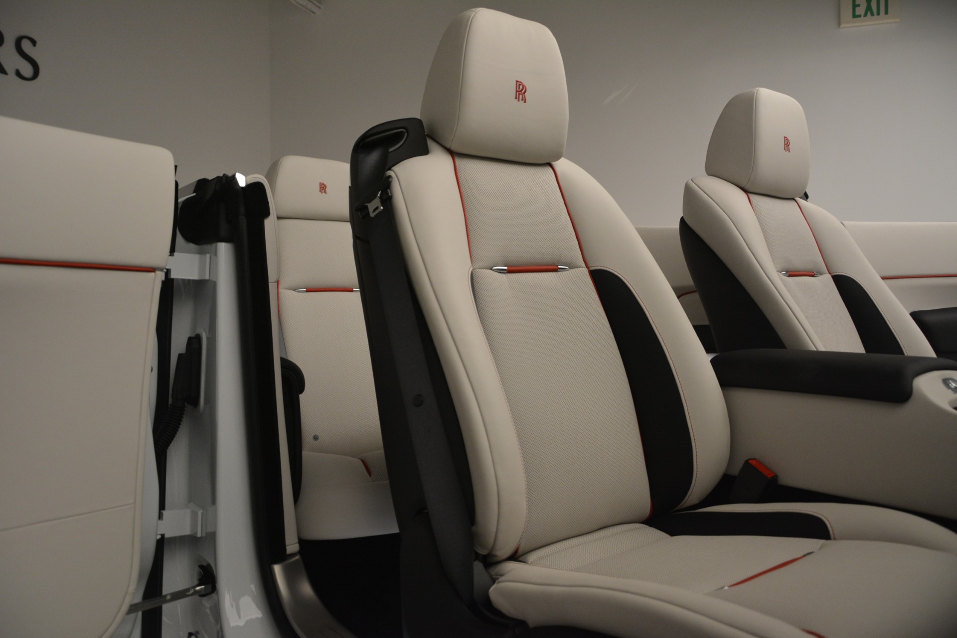 Used-2019-Rolls-Royce-Dawn