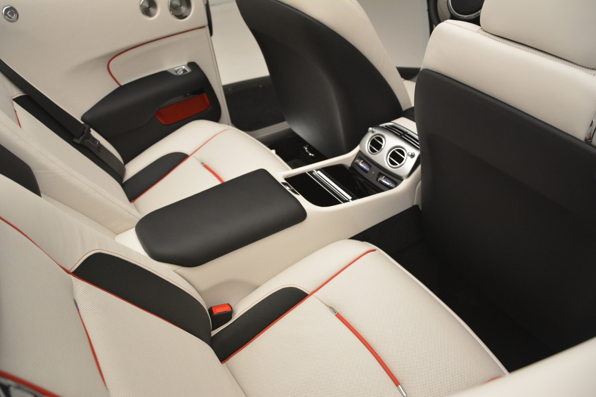 Used-2019-Rolls-Royce-Dawn