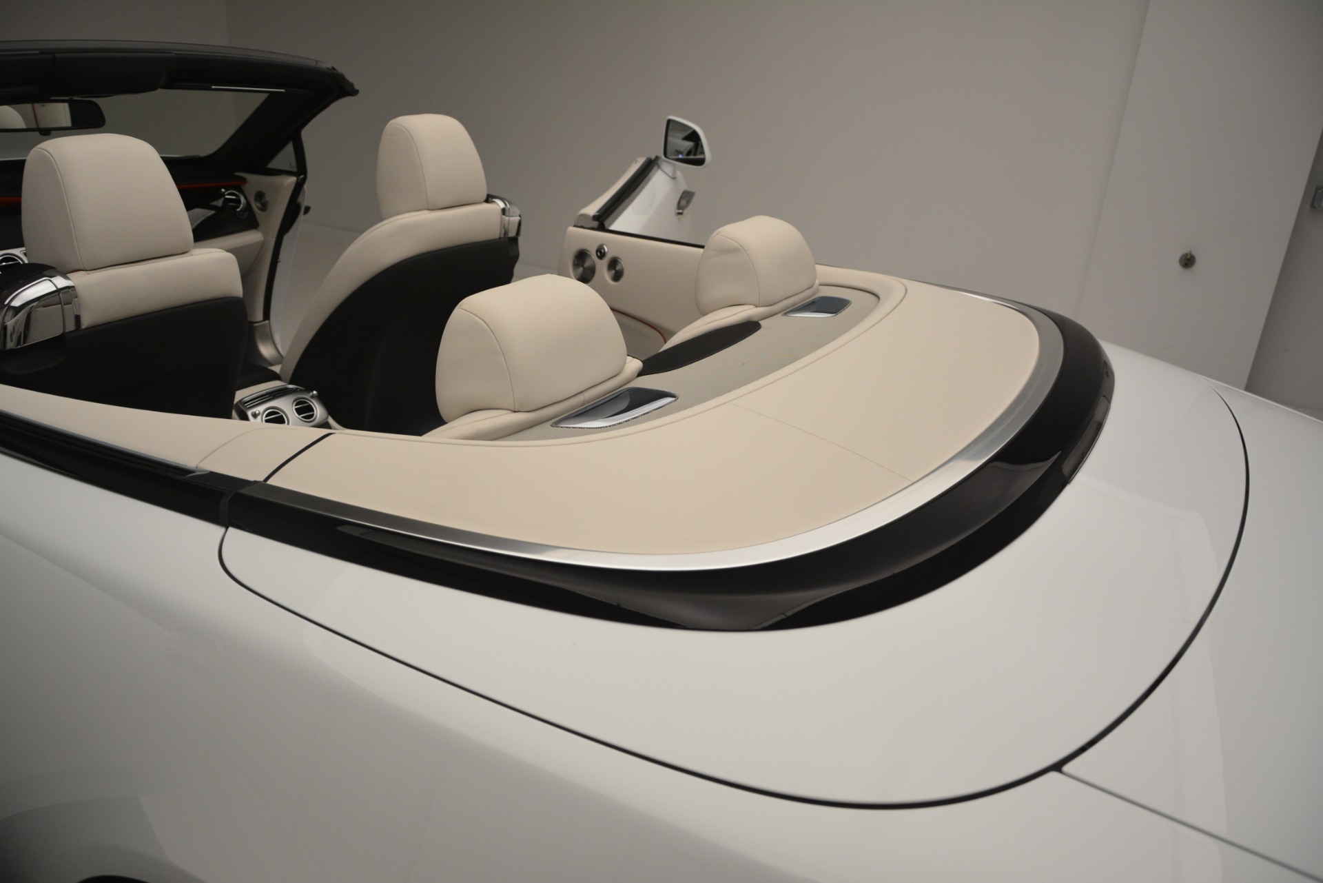 Used-2019-Rolls-Royce-Dawn