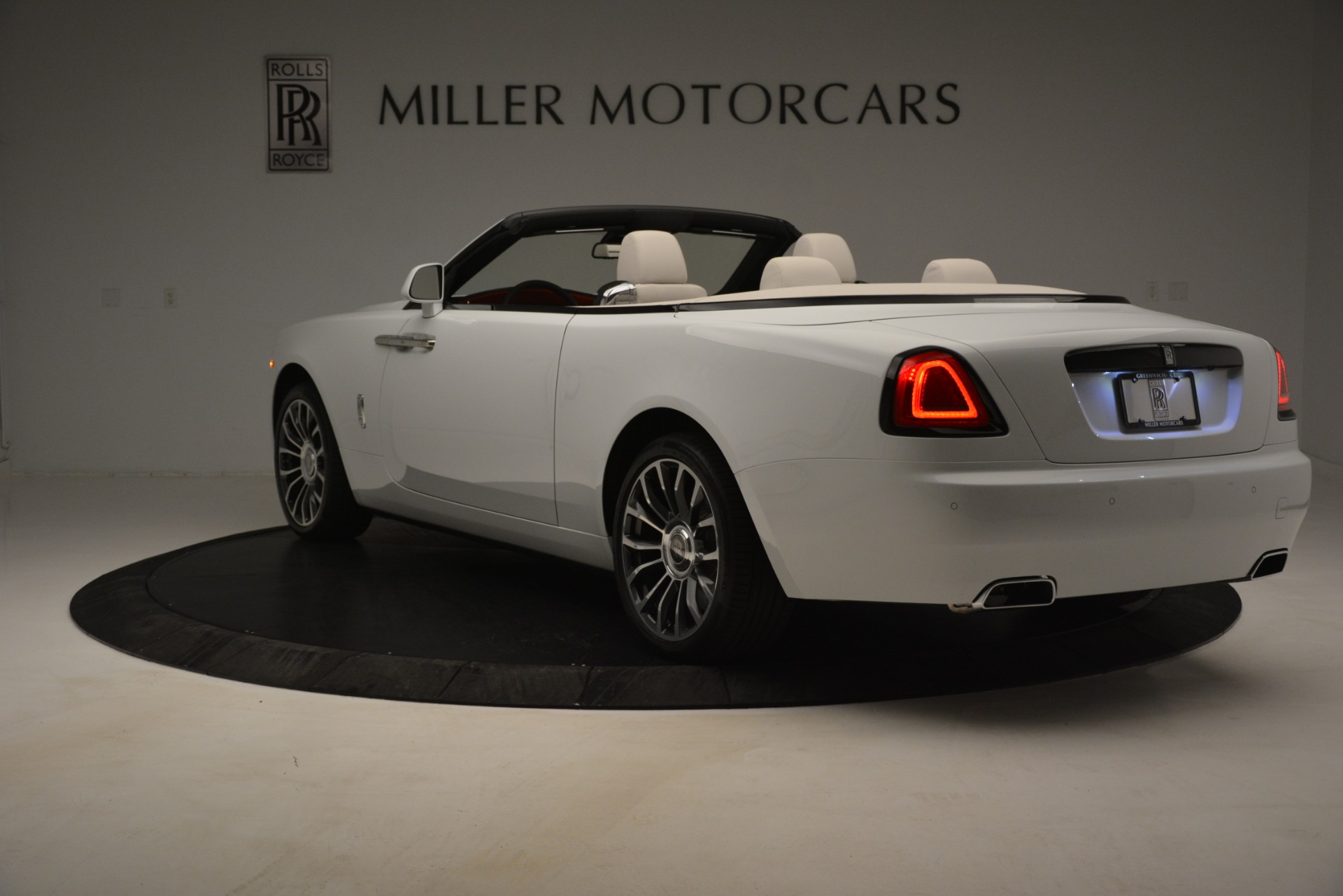 Used-2019-Rolls-Royce-Dawn
