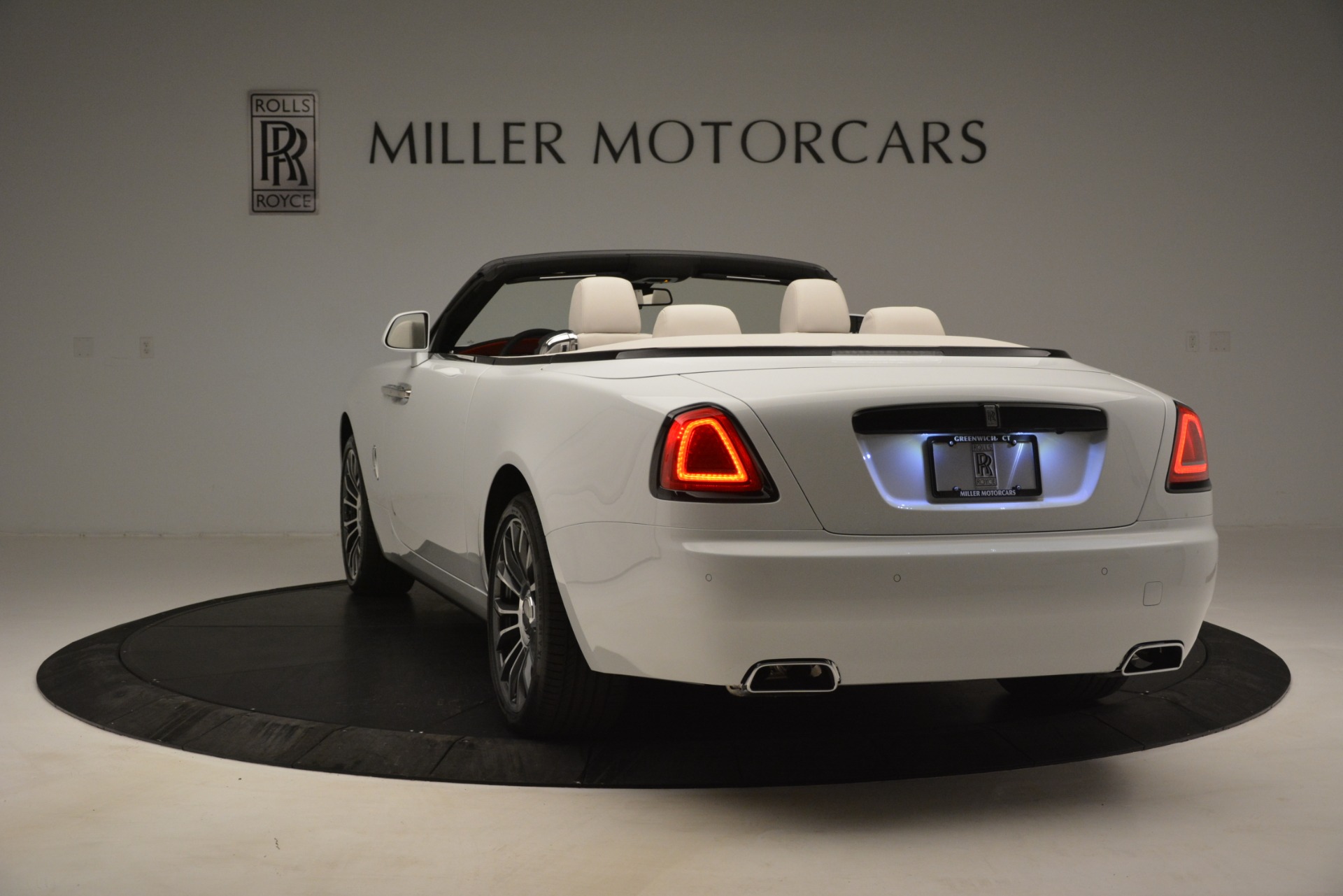 Used-2019-Rolls-Royce-Dawn