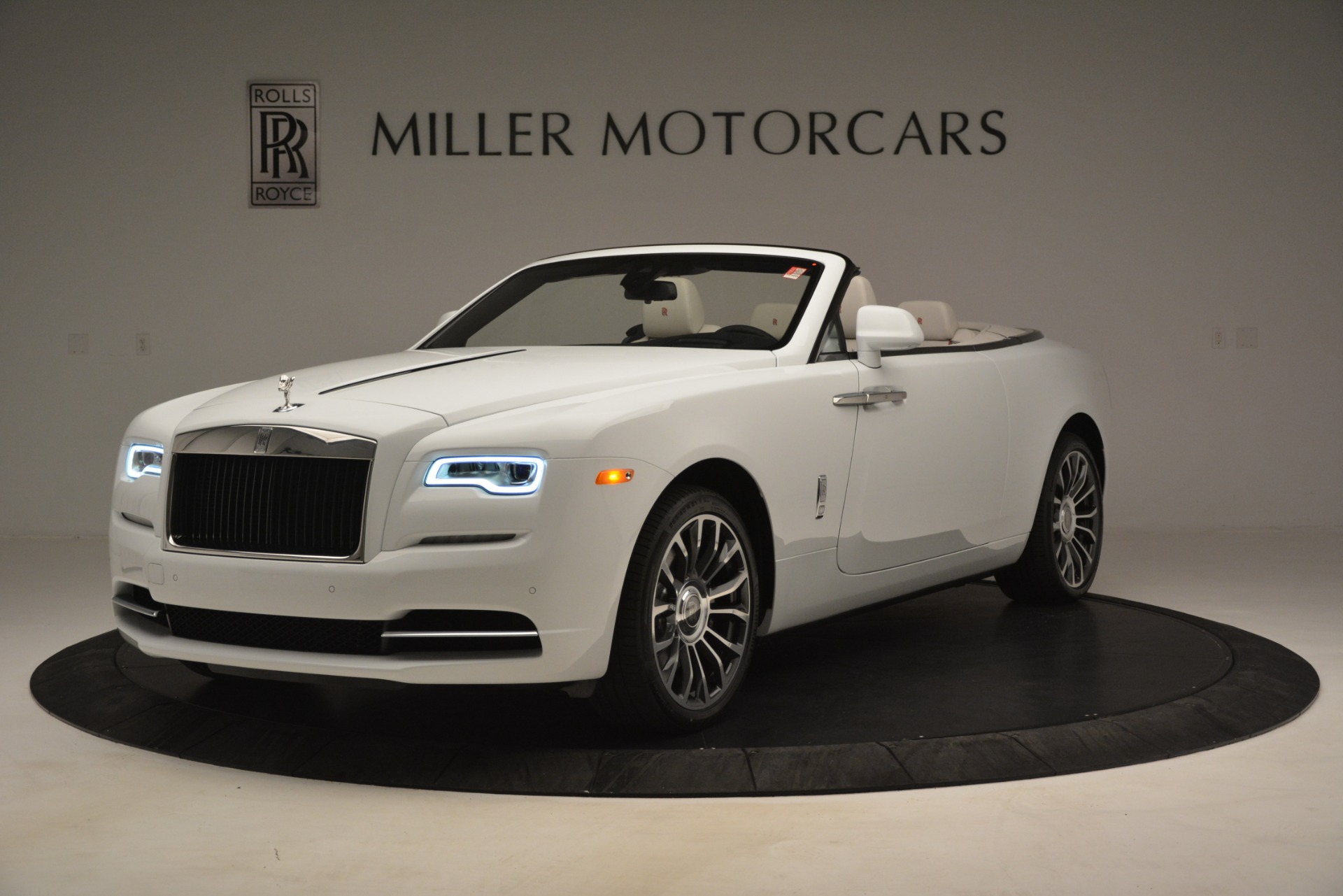 Used-2019-Rolls-Royce-Dawn