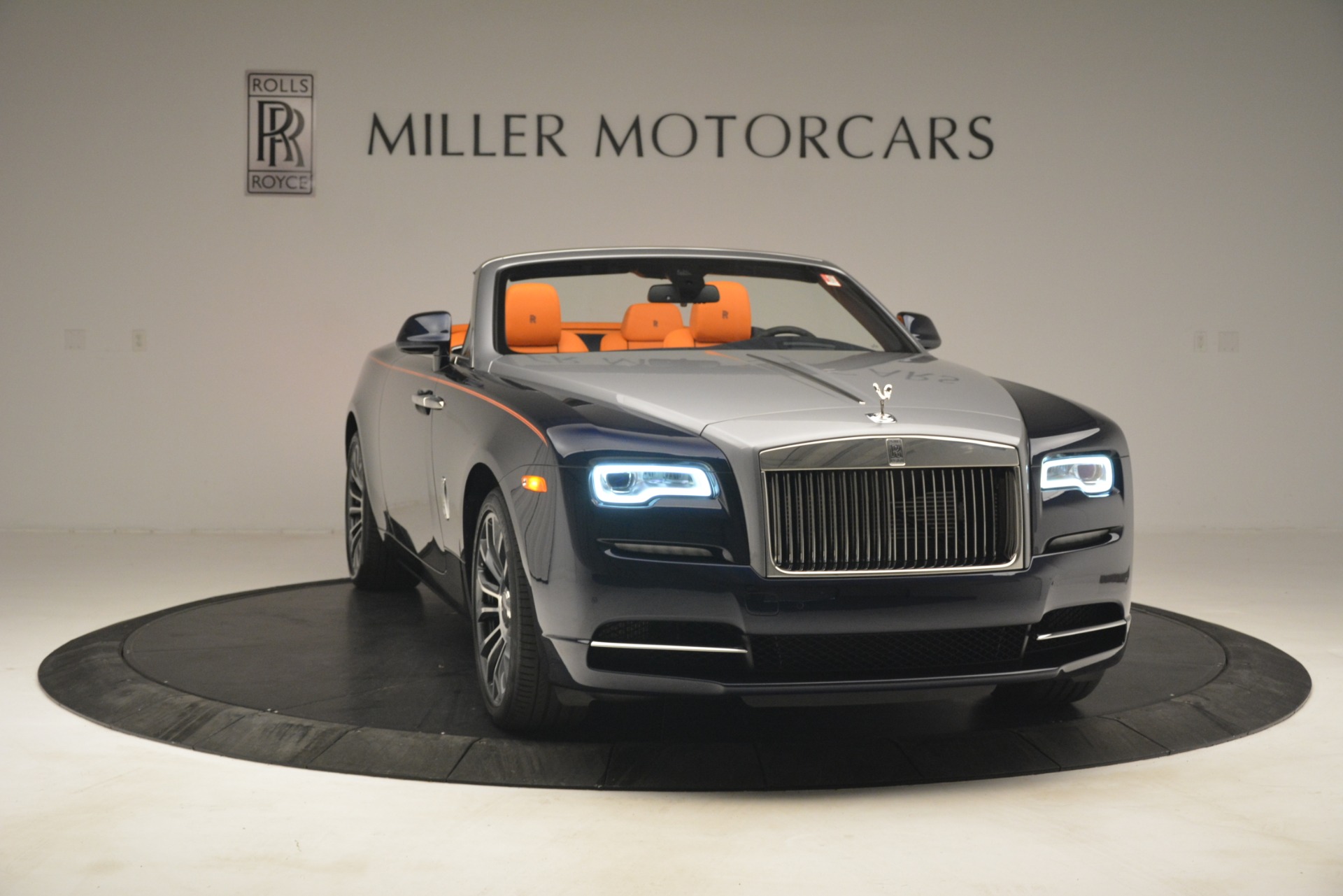 New-2019-Rolls-Royce-Dawn