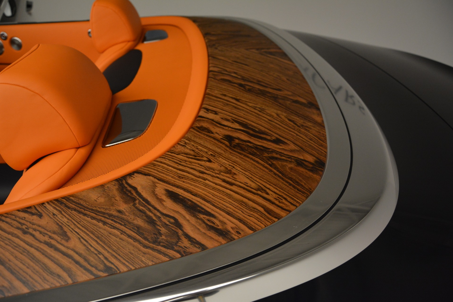 New-2019-Rolls-Royce-Dawn