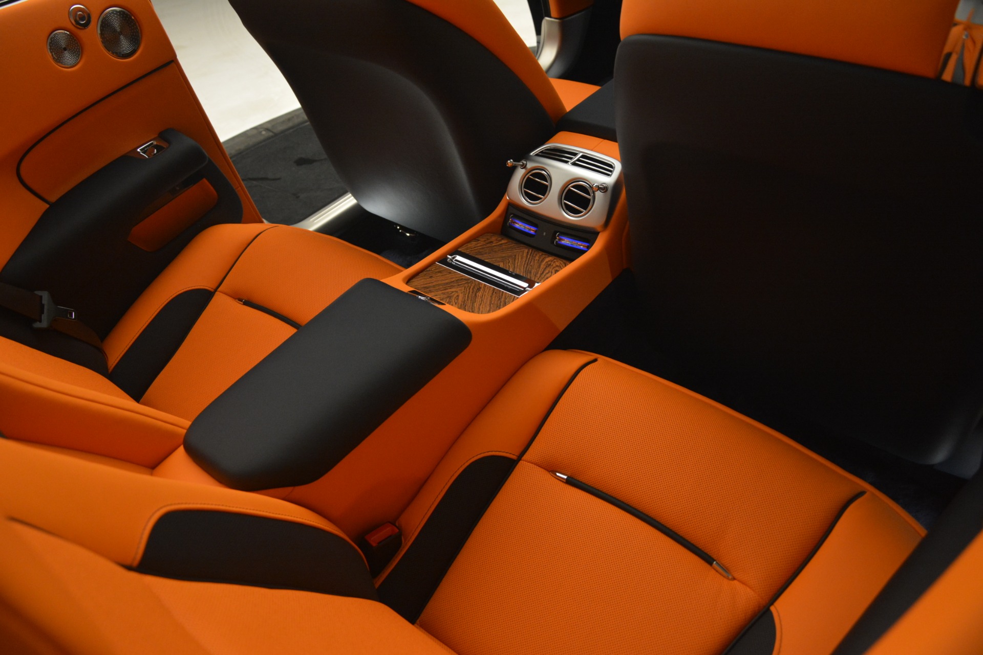 New-2019-Rolls-Royce-Dawn