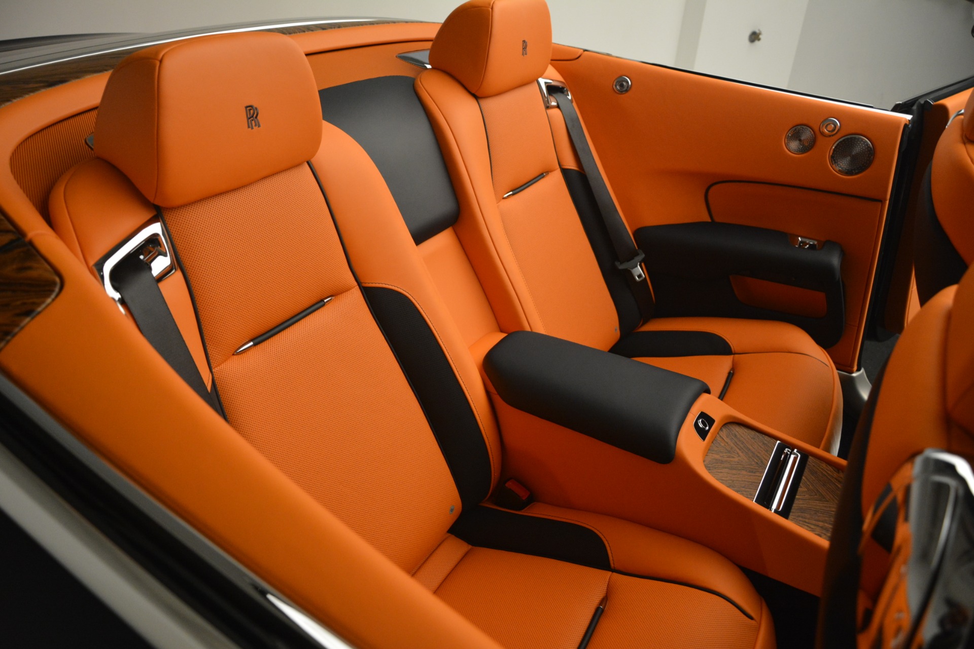 New-2019-Rolls-Royce-Dawn