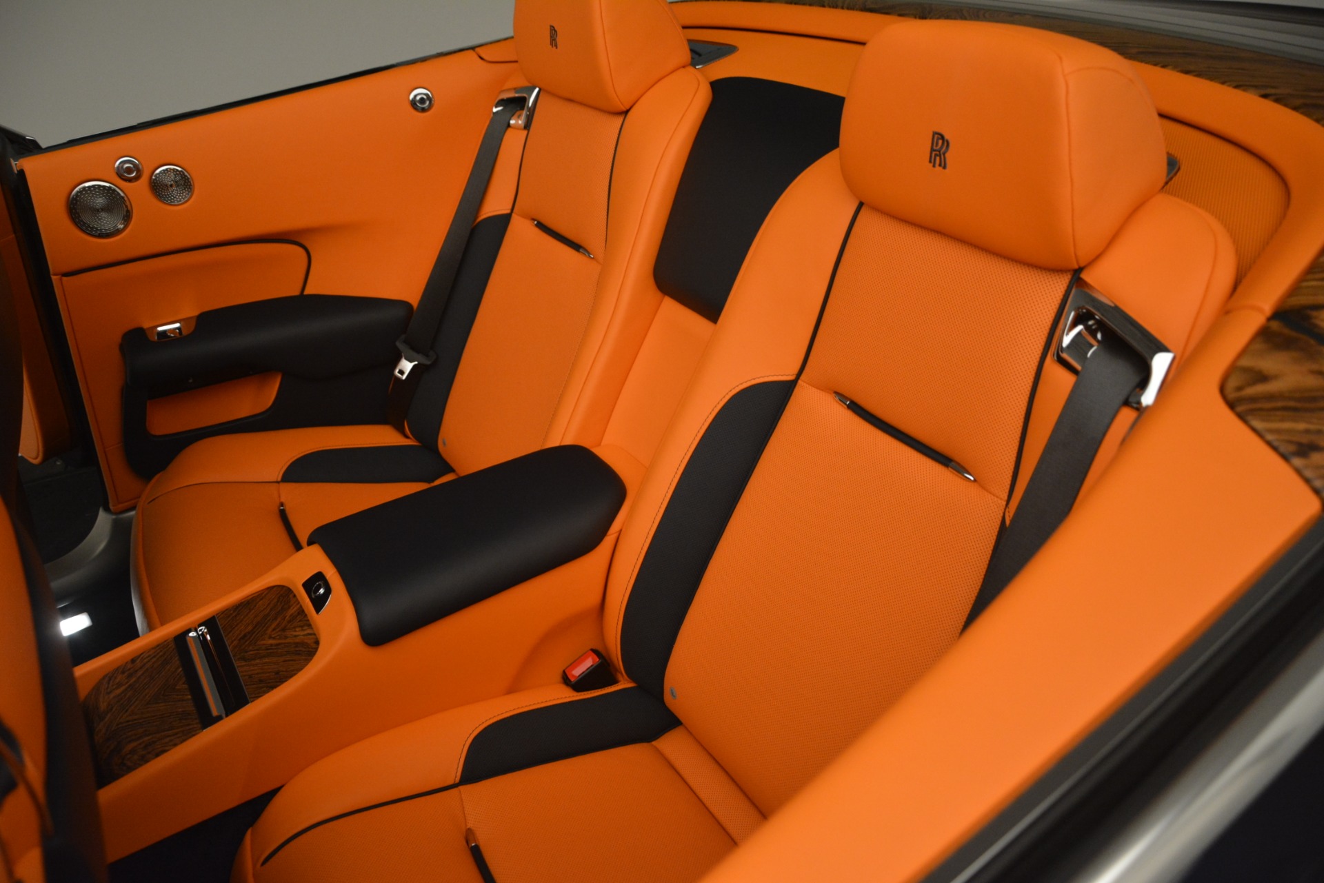 New-2019-Rolls-Royce-Dawn