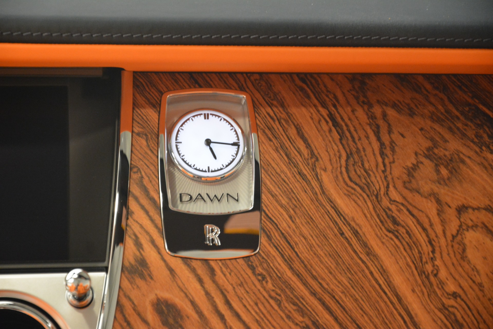 New-2019-Rolls-Royce-Dawn