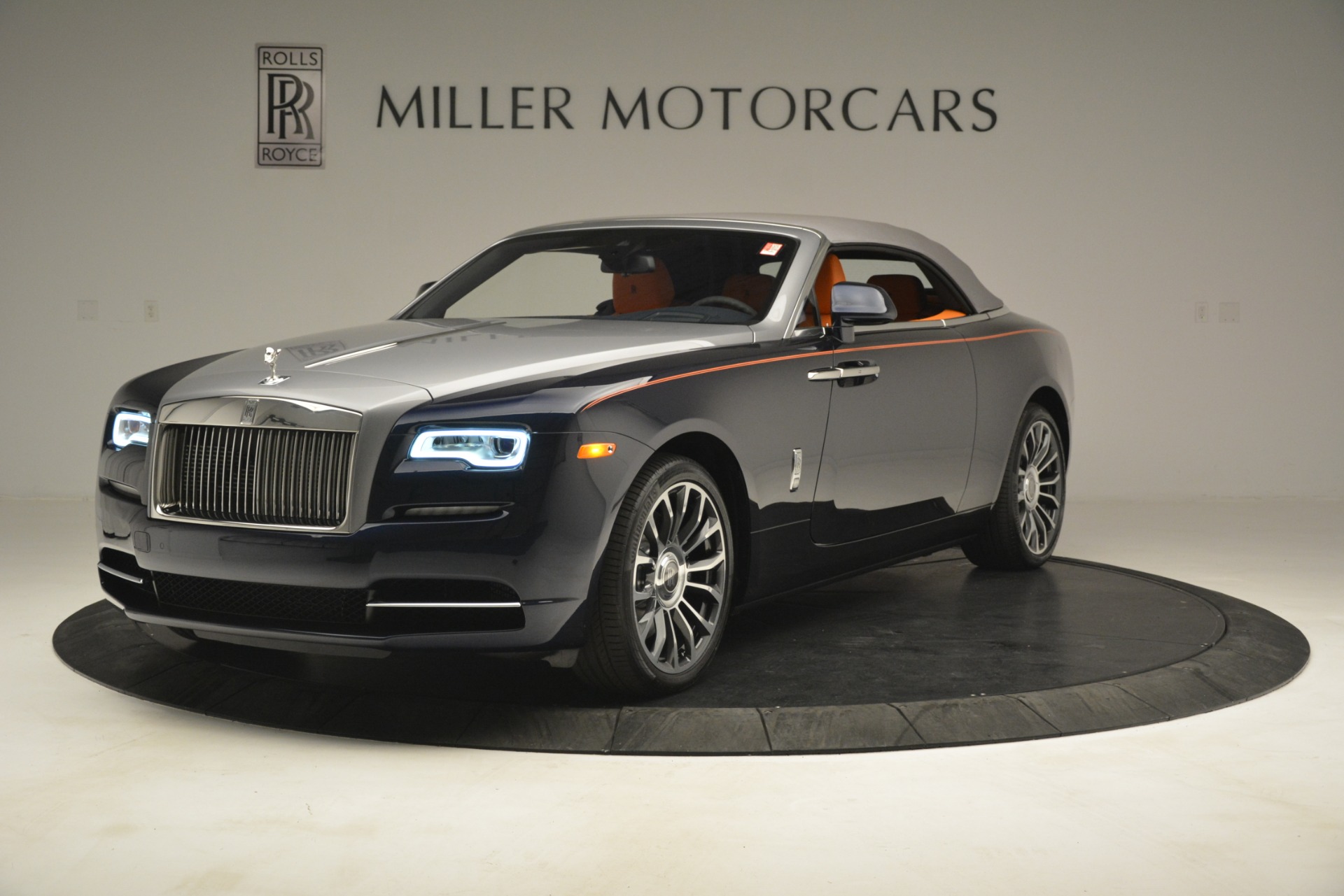 New-2019-Rolls-Royce-Dawn