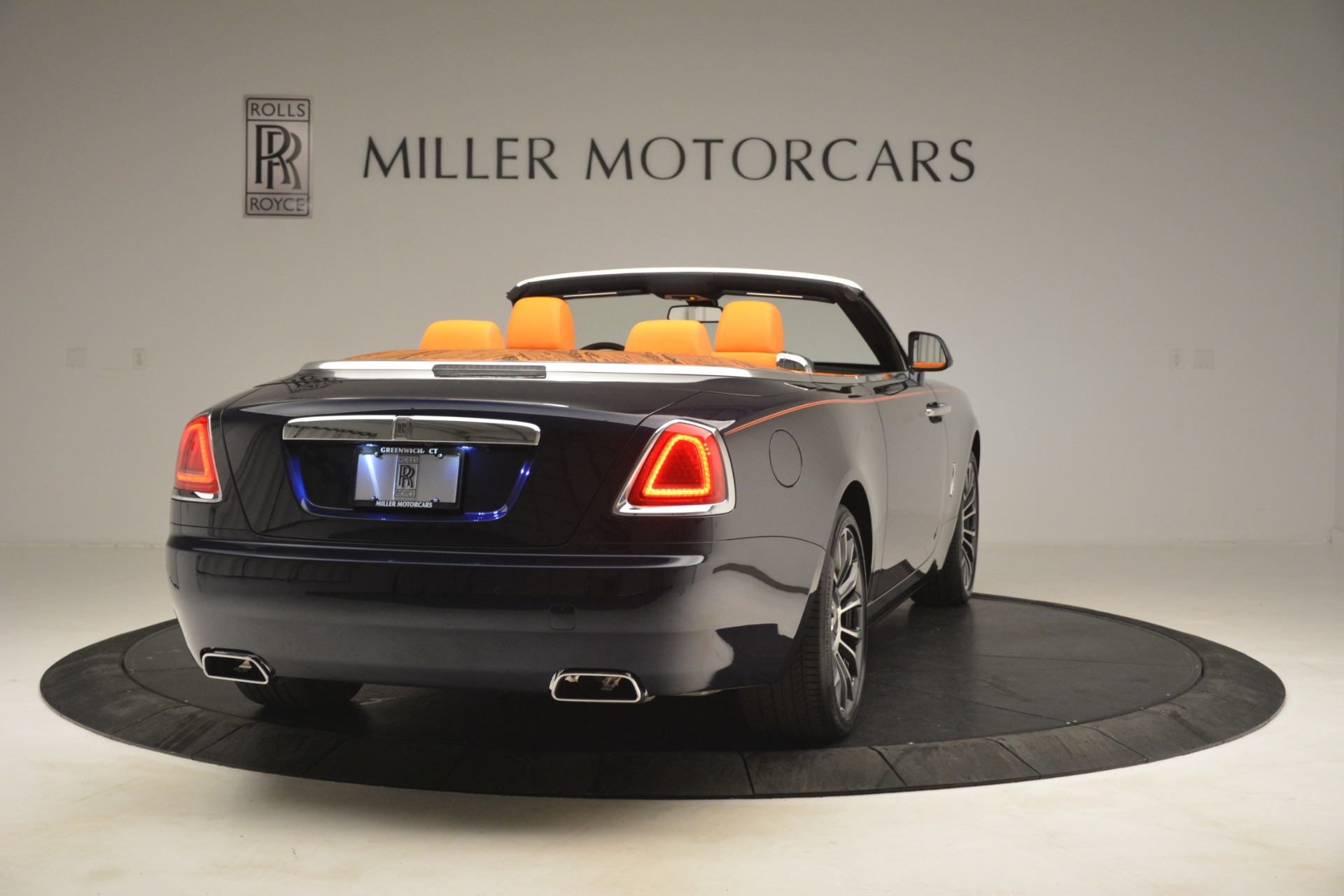 New-2019-Rolls-Royce-Dawn