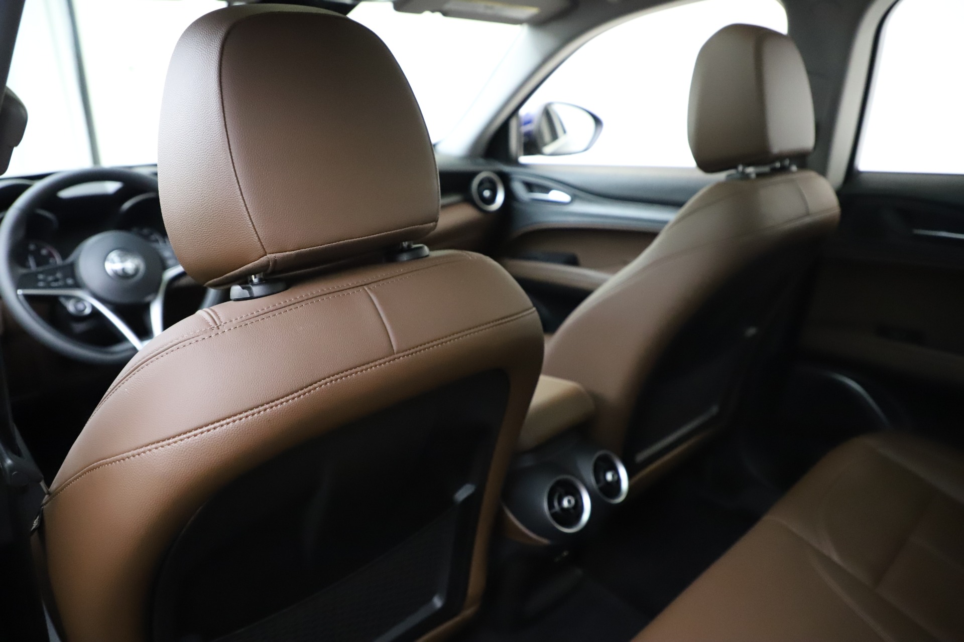 Used-2019-Alfa-Romeo-Stelvio-Q4