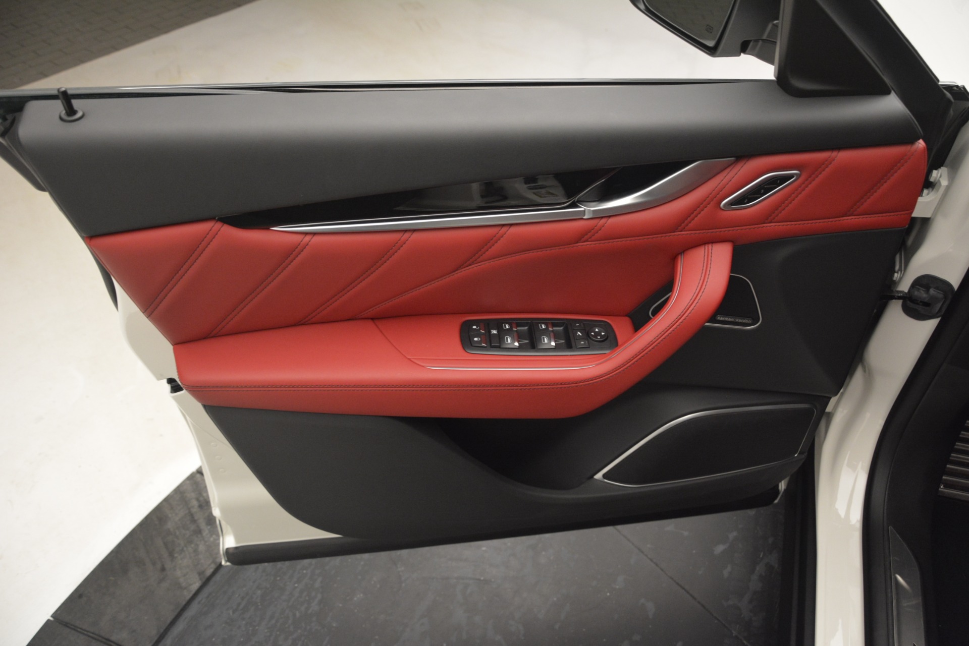 New-2019-Maserati-Levante-Q4-GranSport