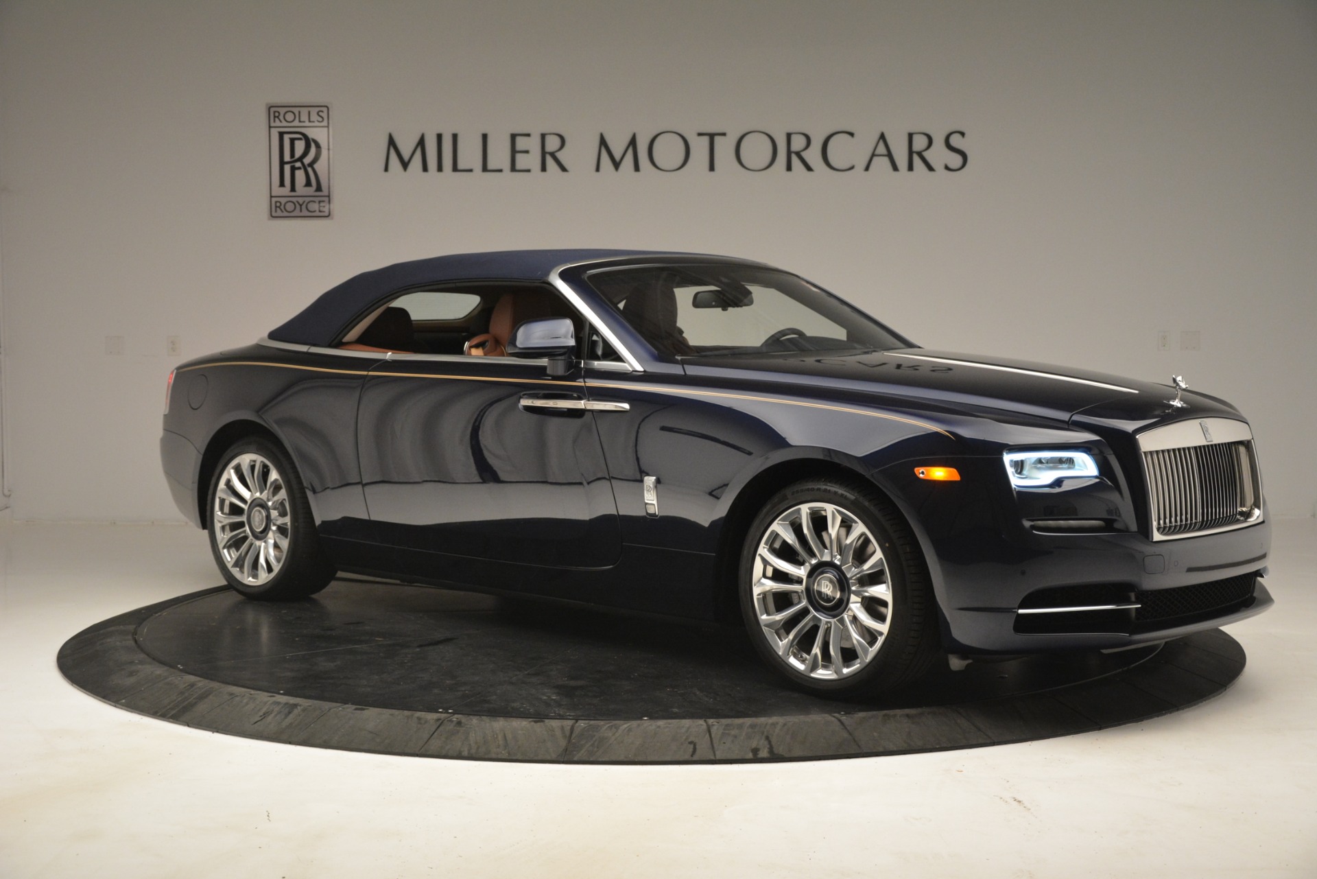 New-2019-Rolls-Royce-Dawn